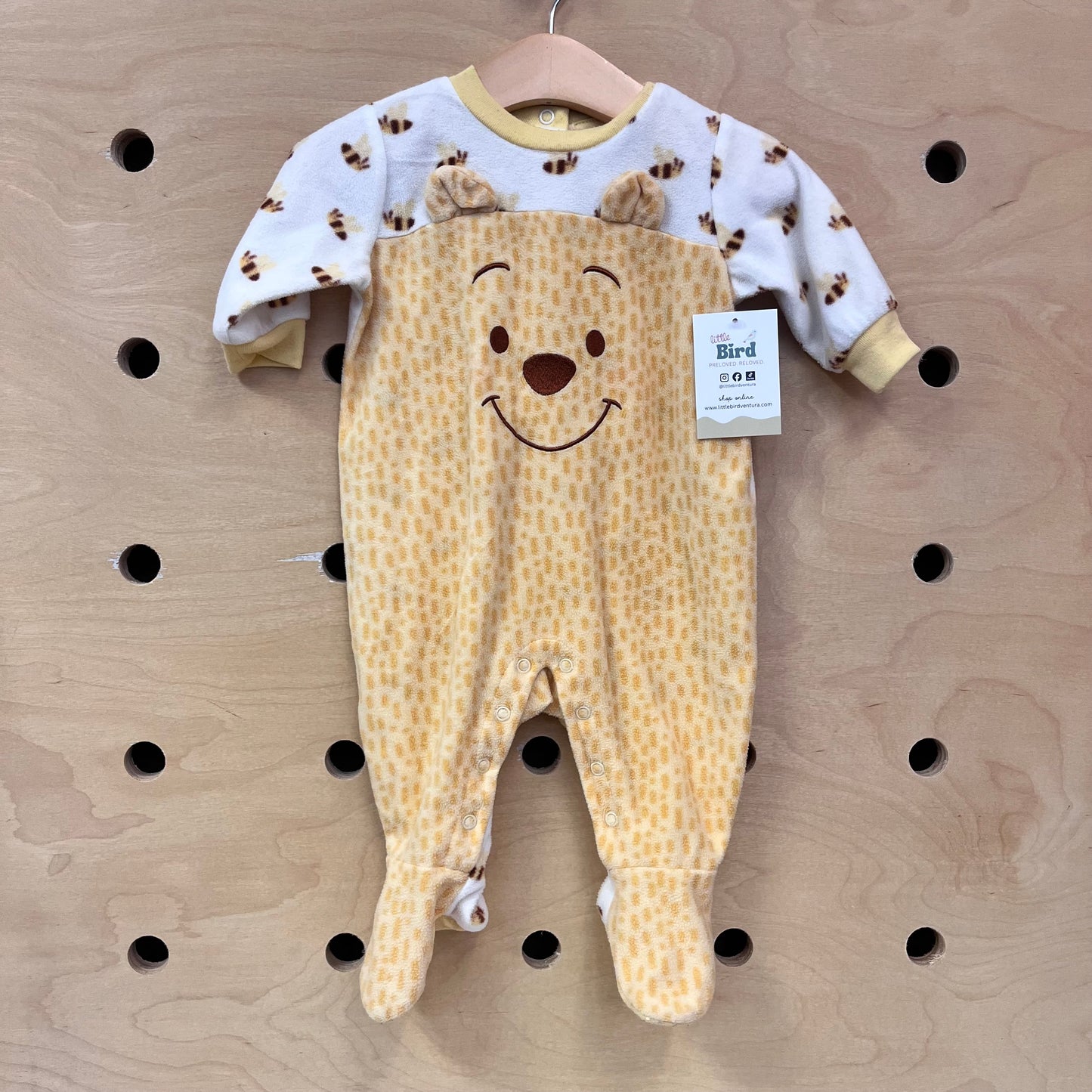 Fleece Pooh & Bees Footies