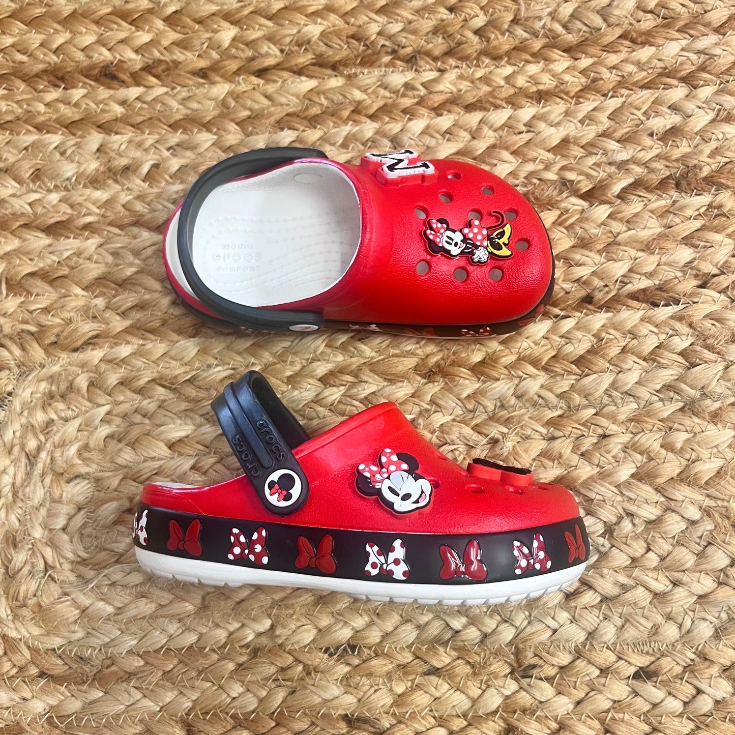 Red Minnie Mouse Light-Up Clogs