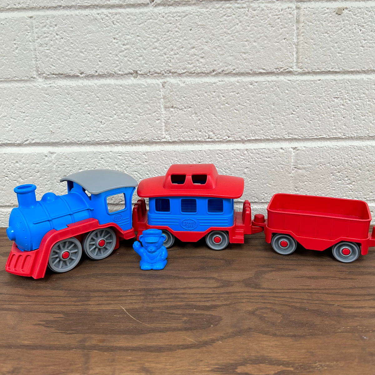 Red & Blue Train