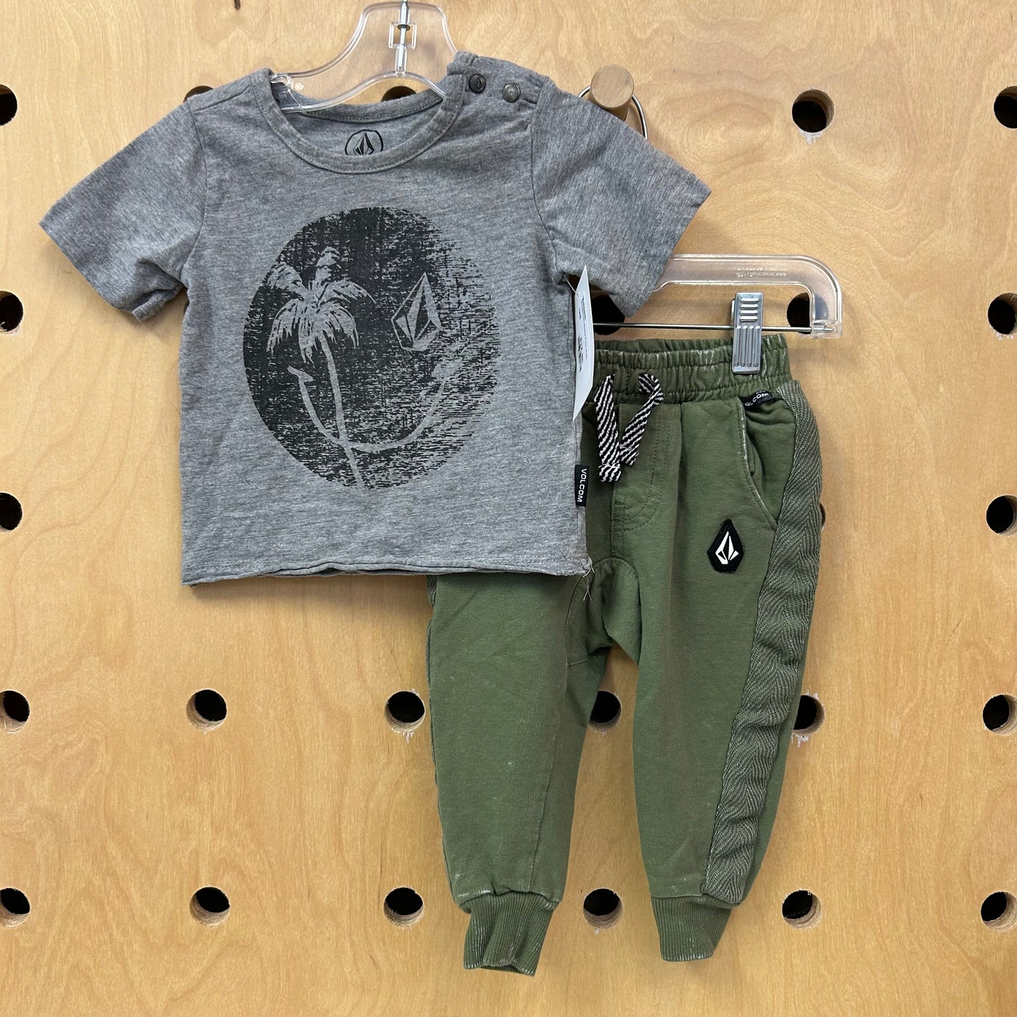 Grey/Green Smiley Palm Outfit