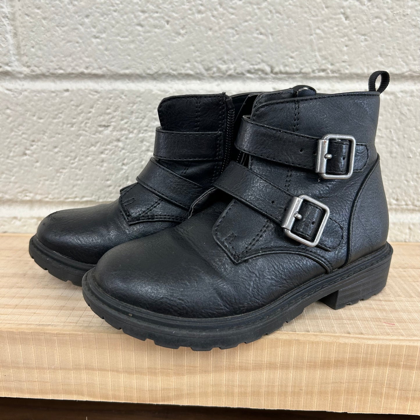 Black Silver Buckle Boots