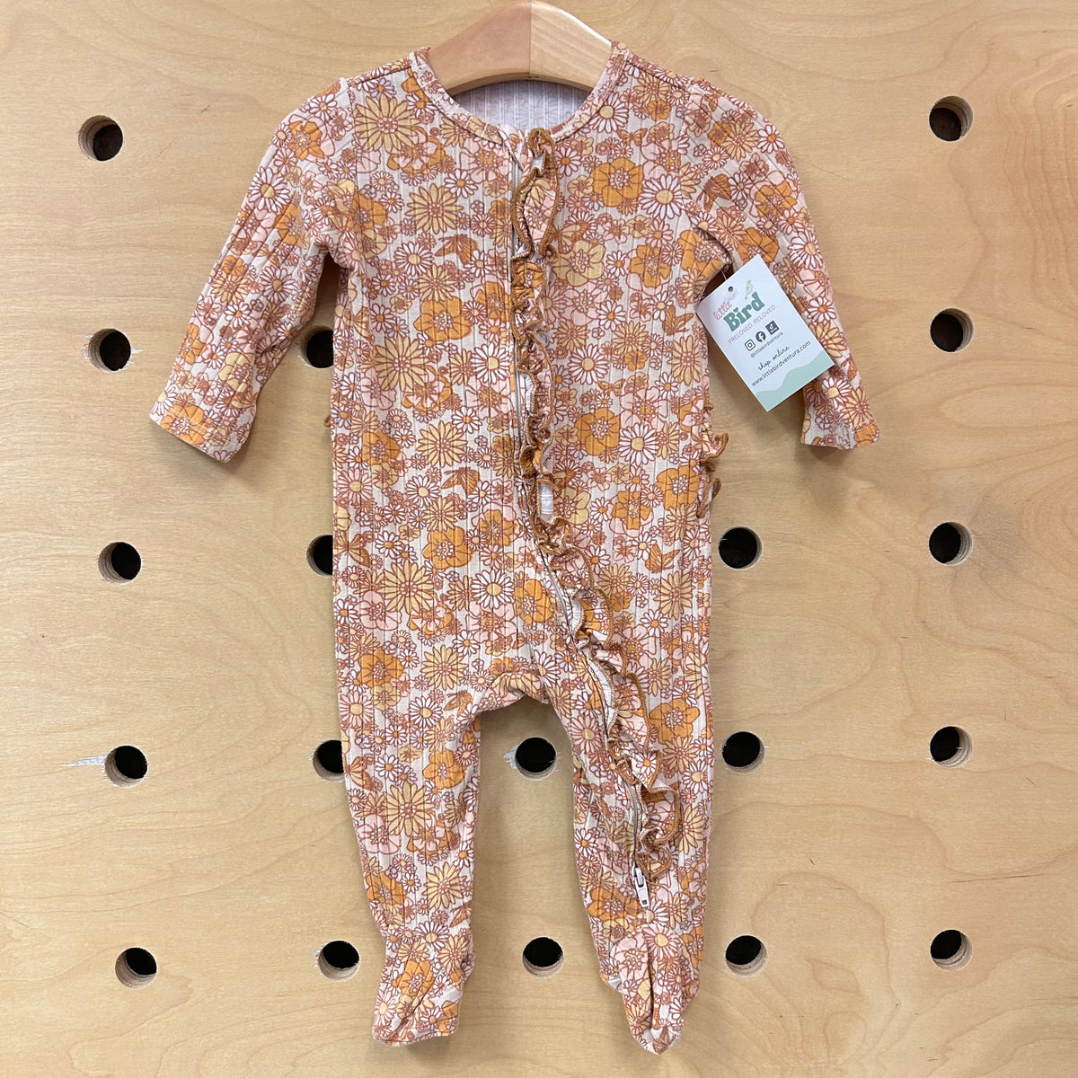 White/Yellow Ruffle Butt Footies