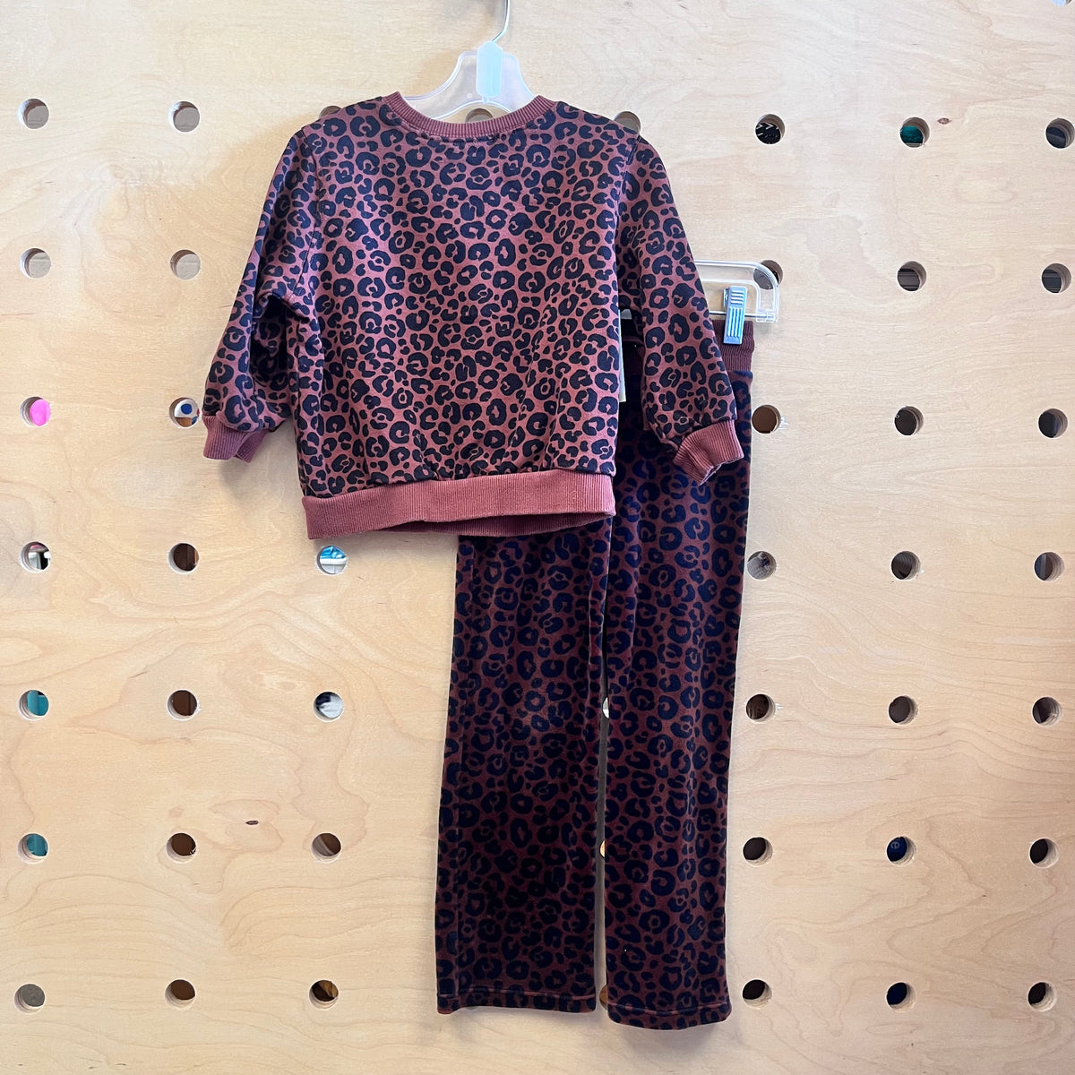 Brown Leopard Sweatsshirt & Velour Pants