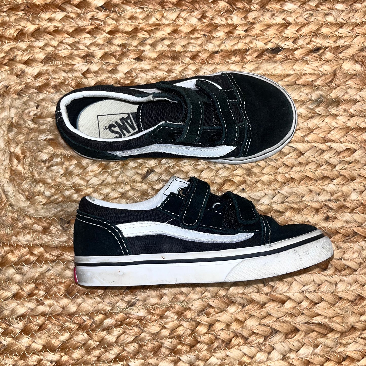B&W V Skate Sneakers