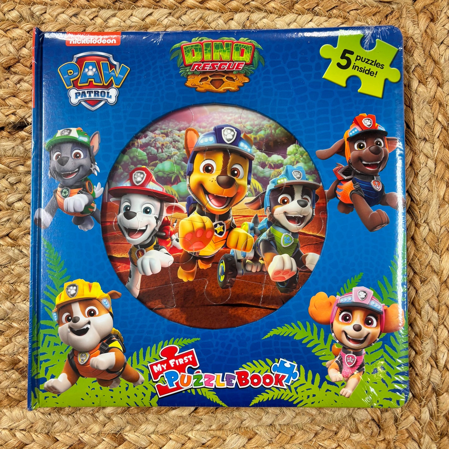 Paw Patrol Dino Rescue Puzzle Book