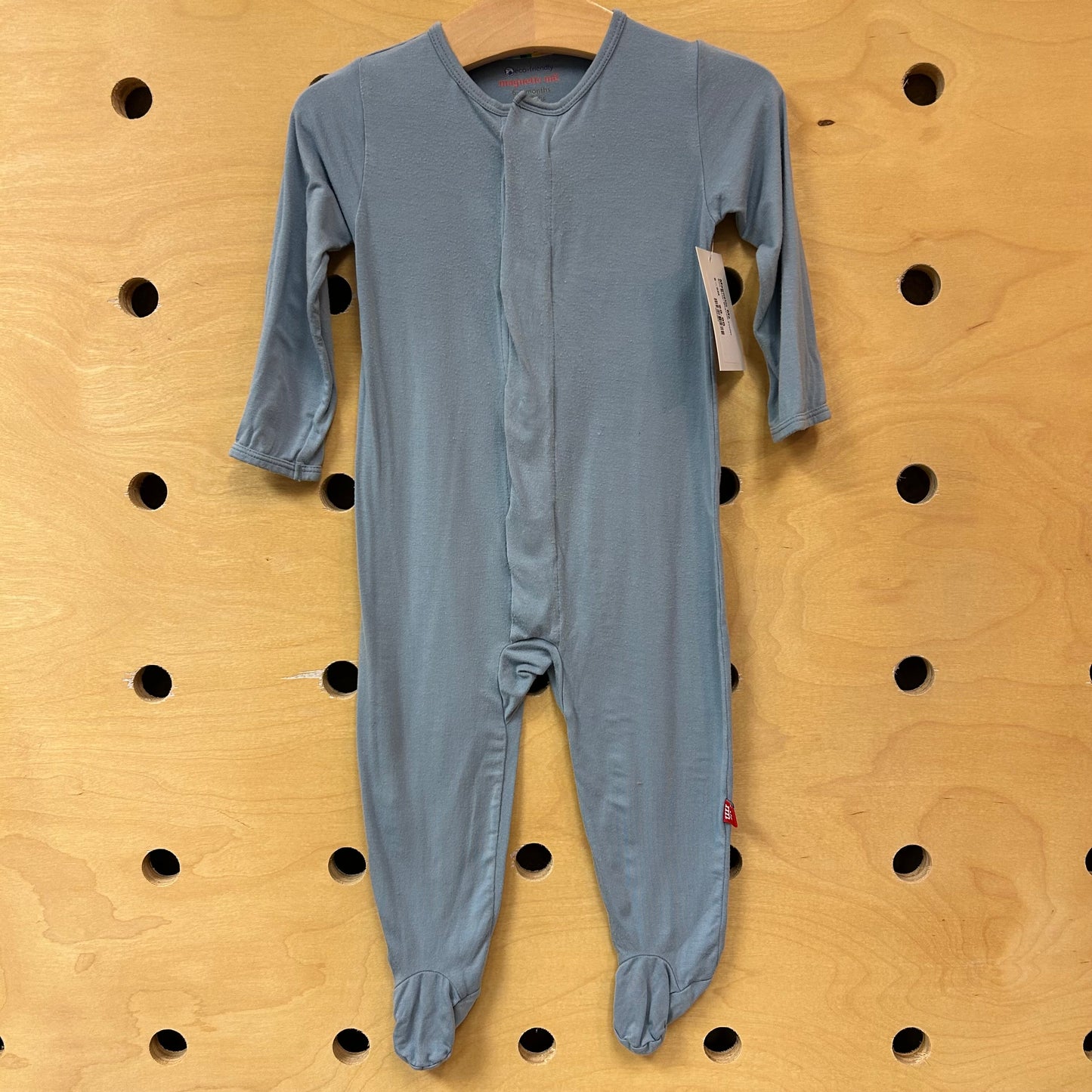 Blue Modal Magnetic Footies