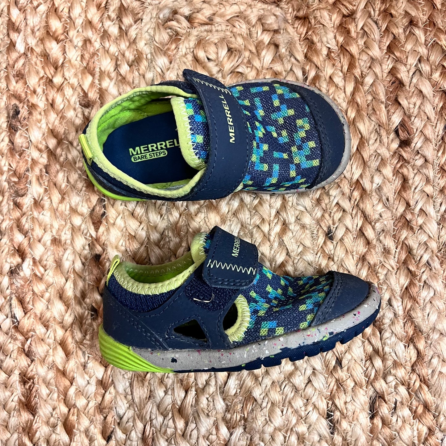 Navy Blocks Bare Steps H2O Sneakers