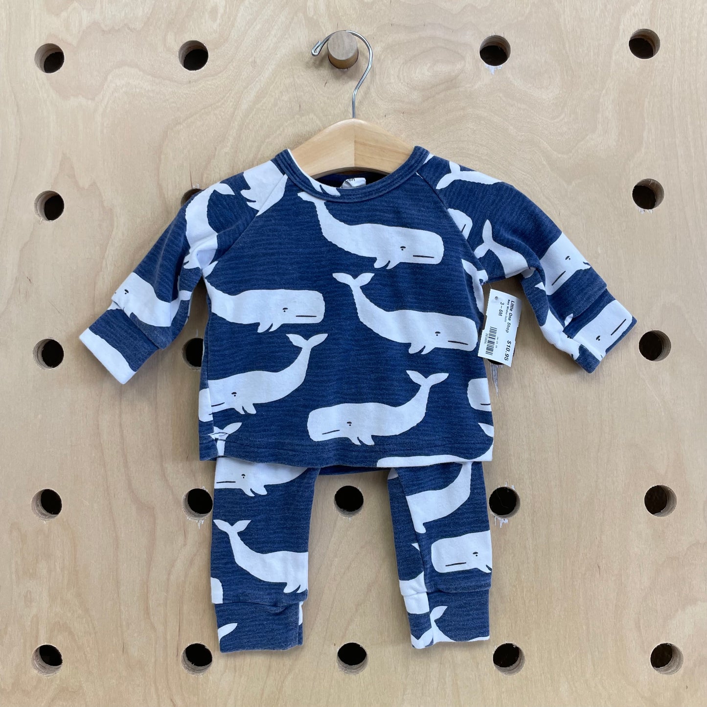 Navy Whales Outfit