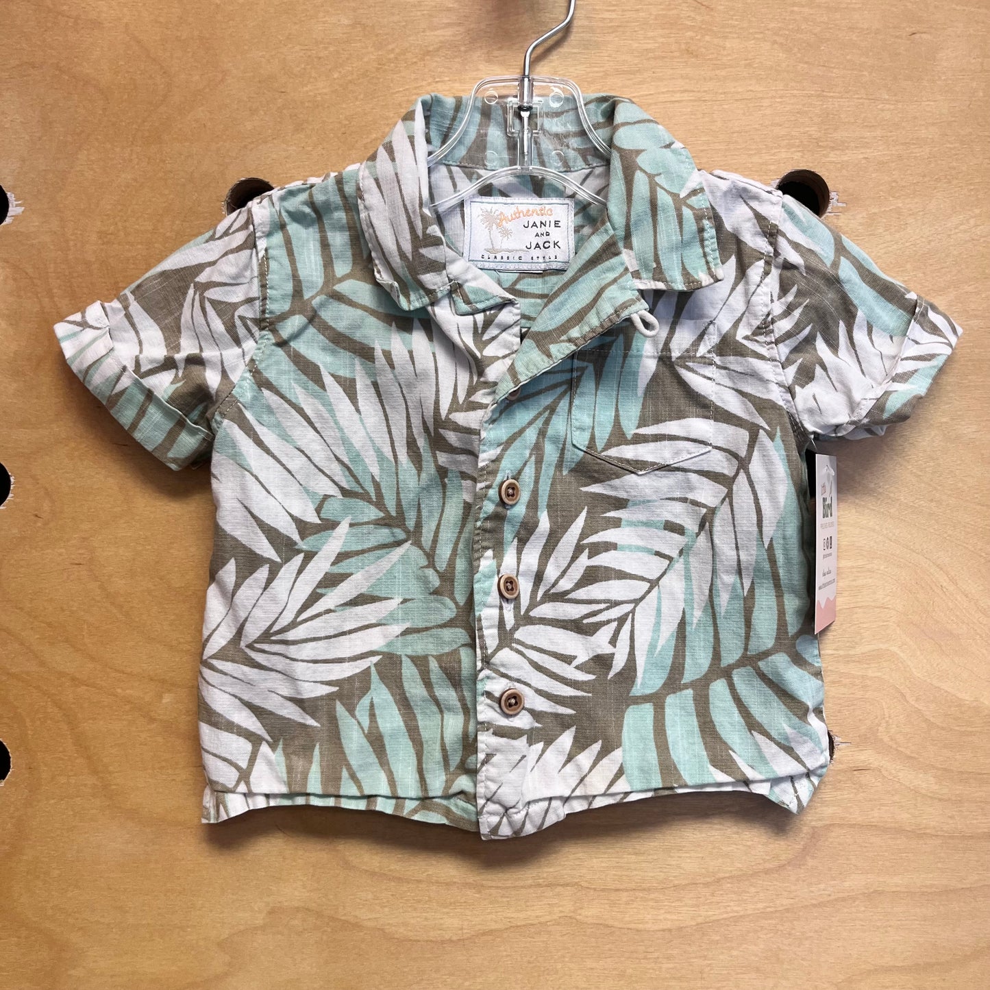 Green/Tan Leaves Button Up