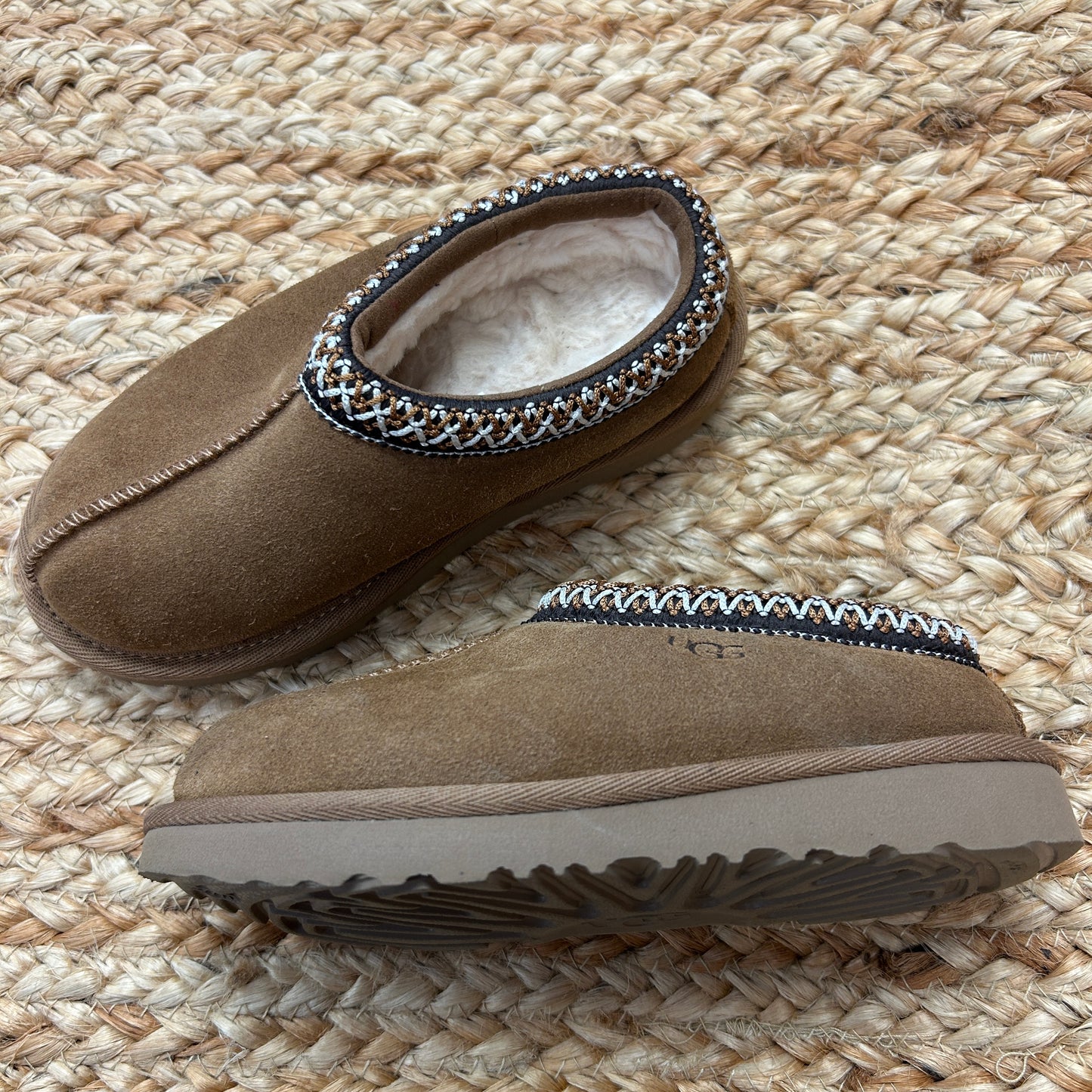 Brown Tasman Slip-On Slippers