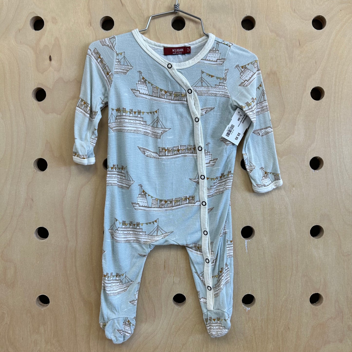 Mint Ships Snap Footies