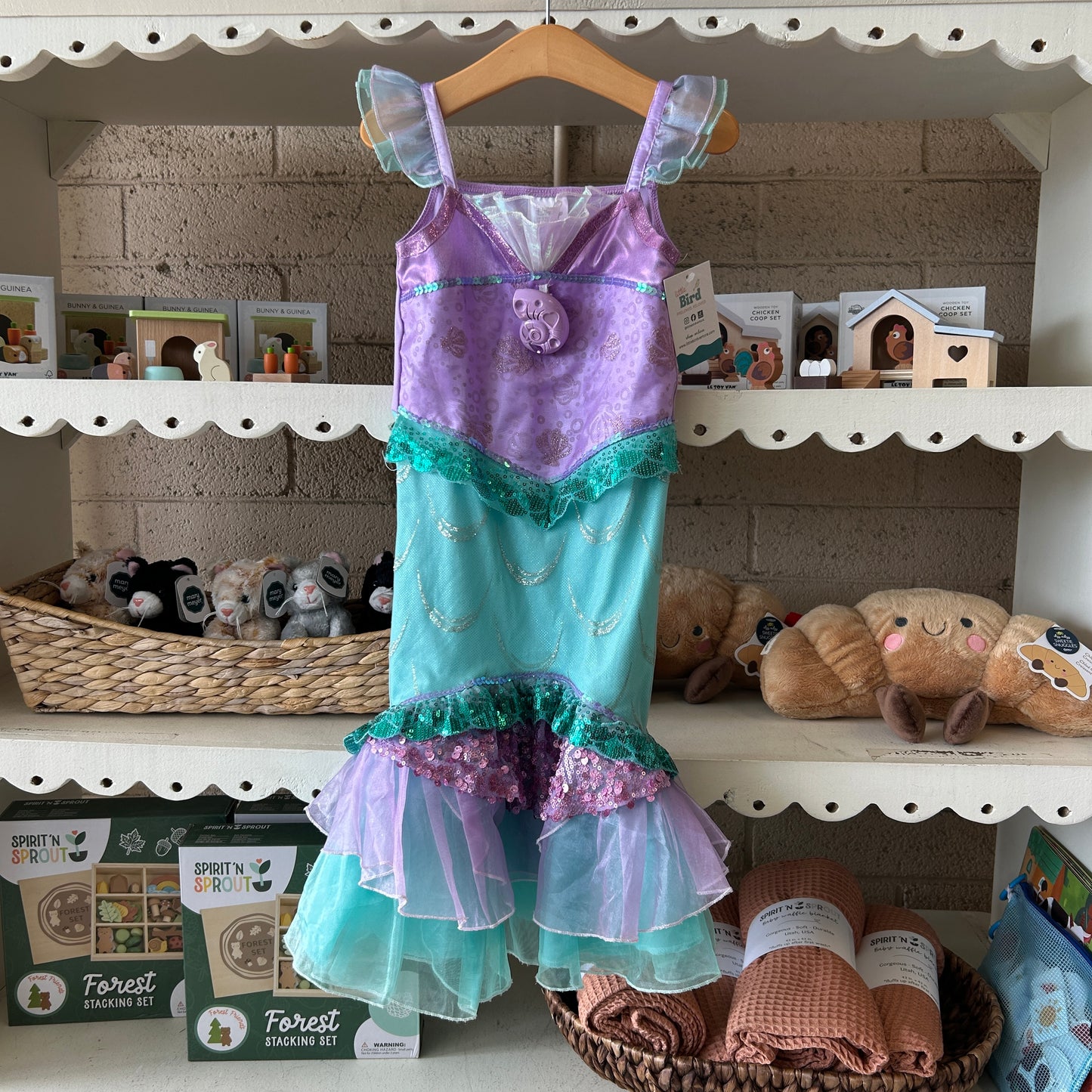 Ariel w/ Singing Shell Dress Up