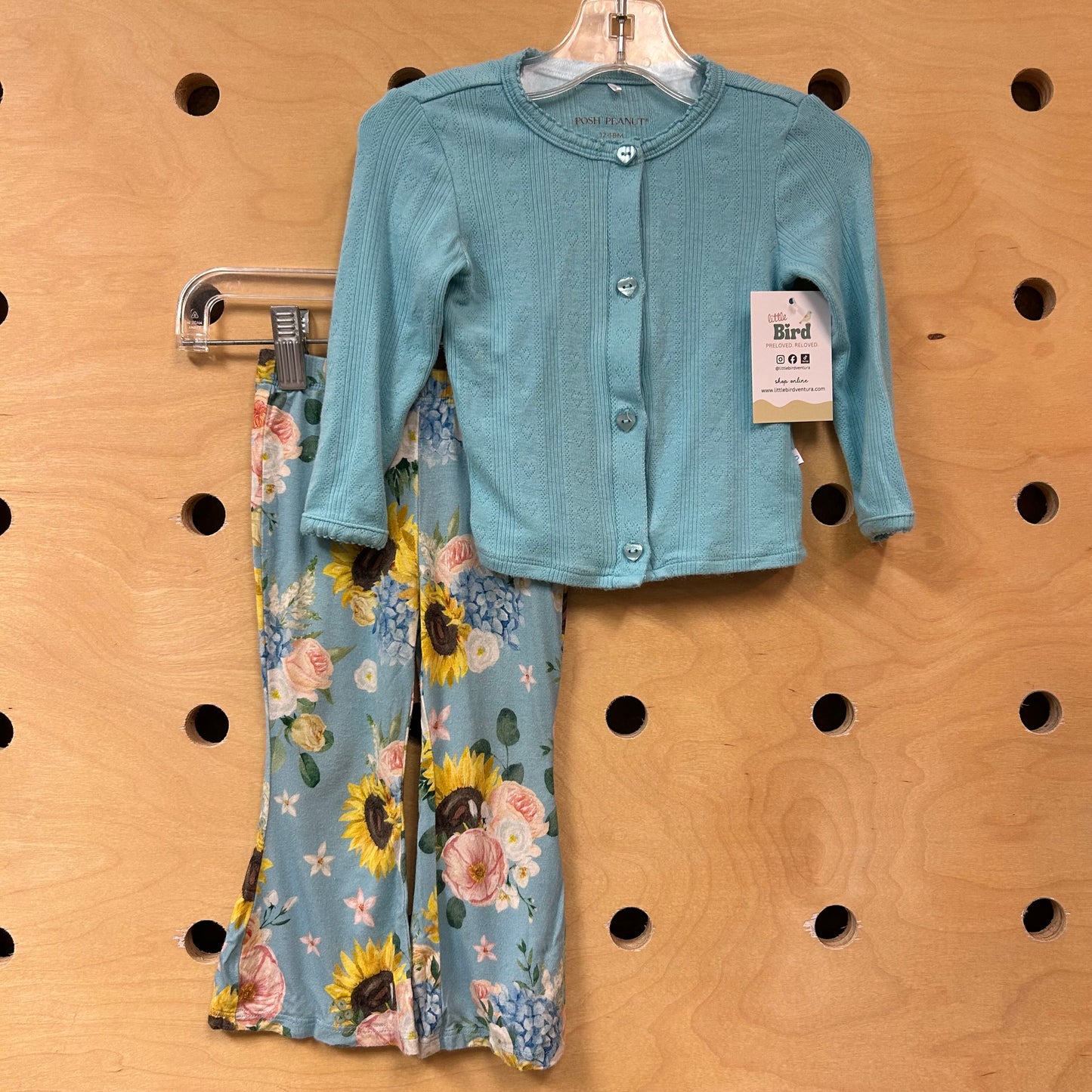 Blue Pointelle/Floral Leggings Outfit