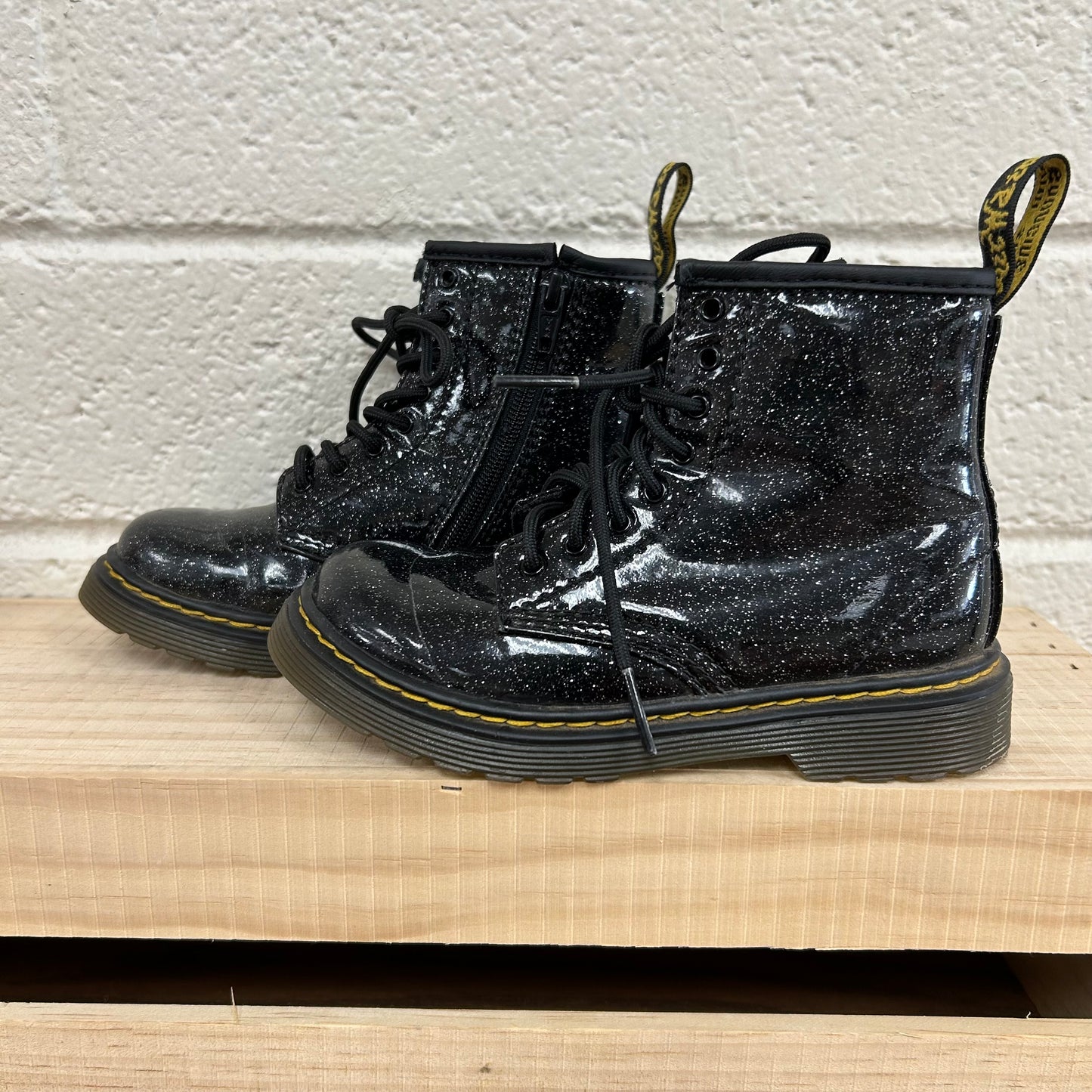 Black Glitter Docs