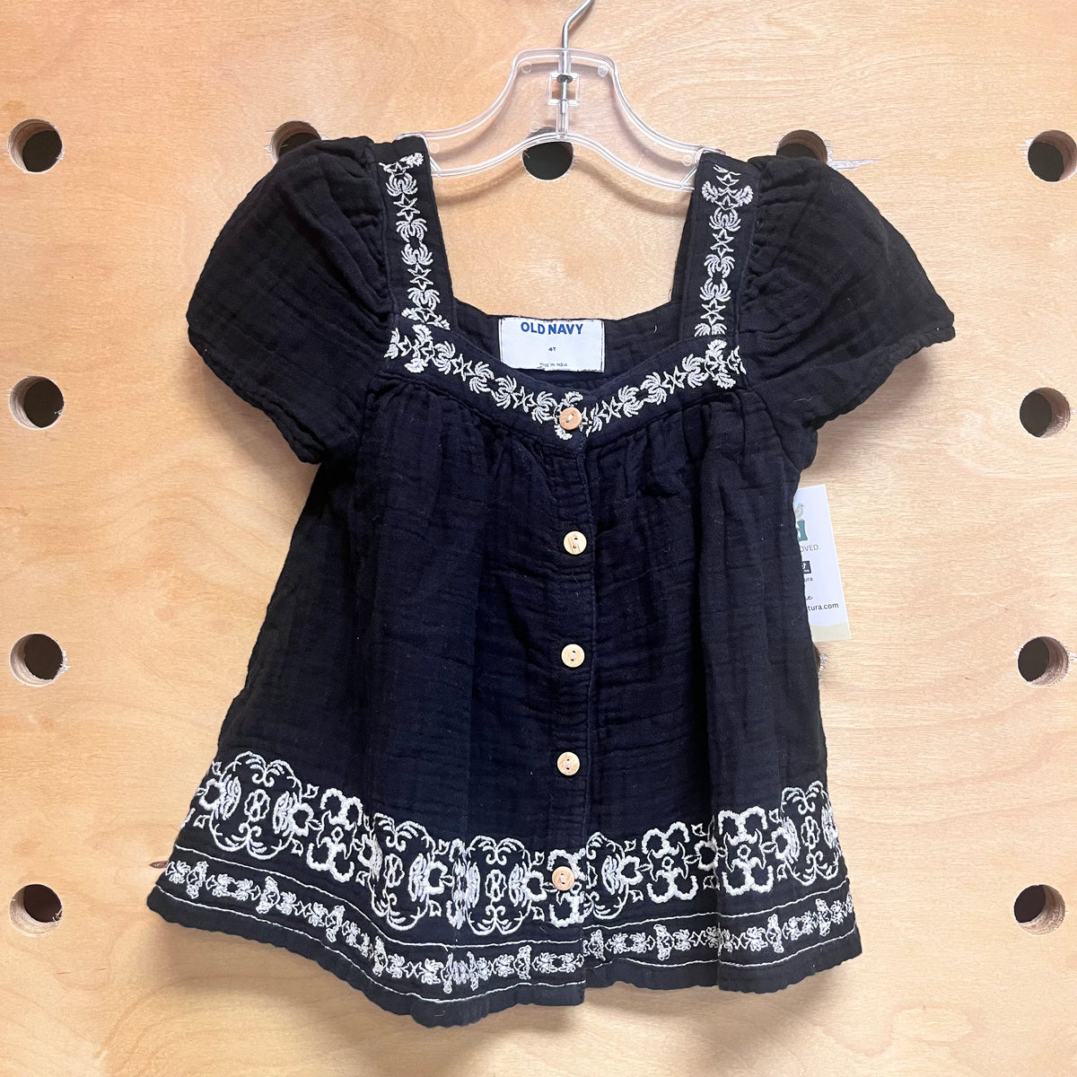 Black/White Embroidered Top