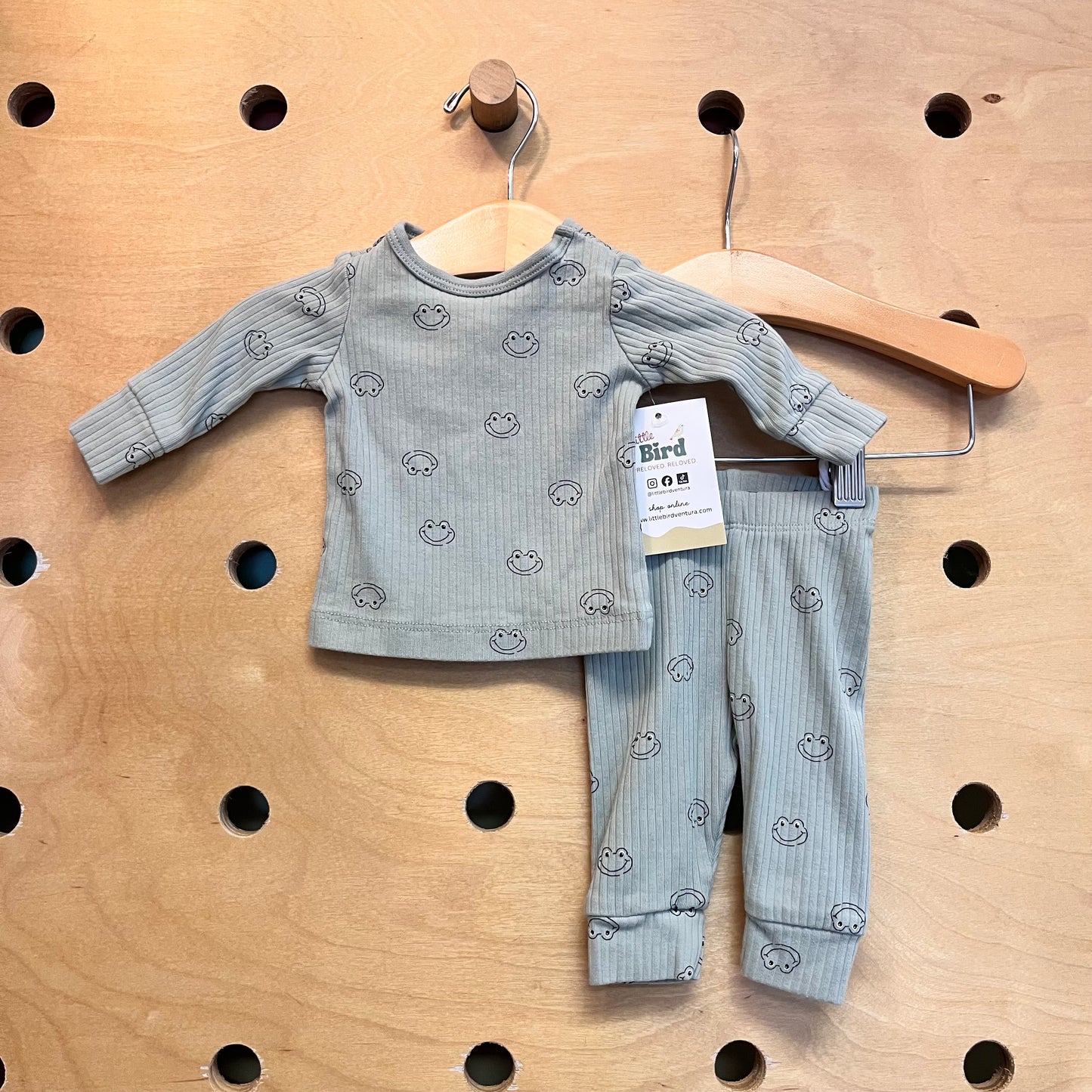 Green Organic Ribbed Frog Outfit