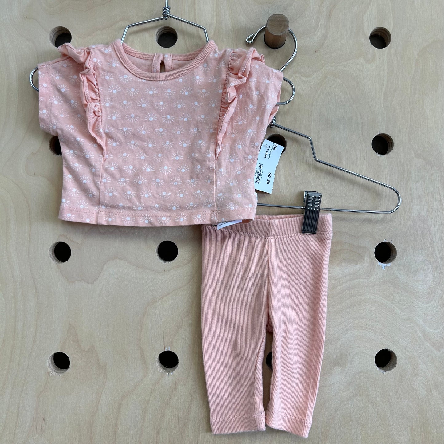 Peach Suns Outfit