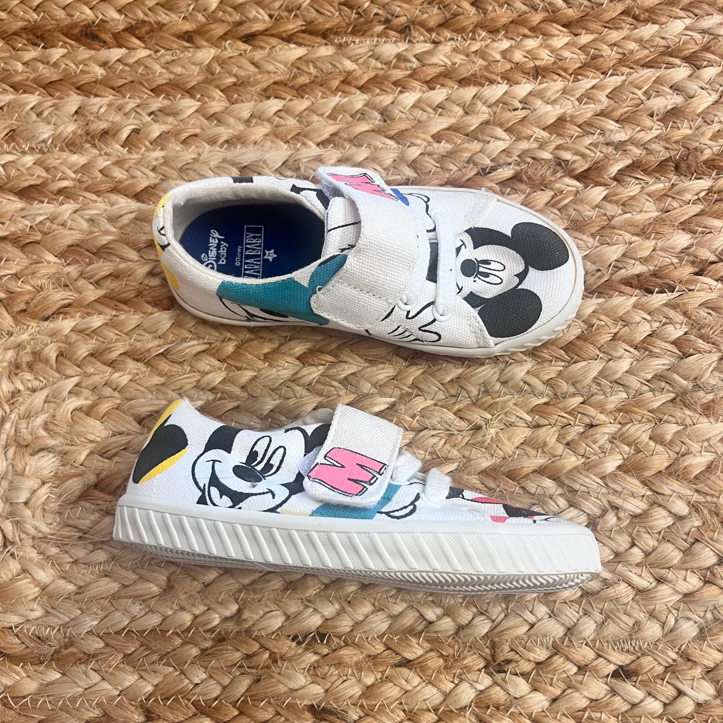 Creme Mickey Mouse Velcro Sneakers