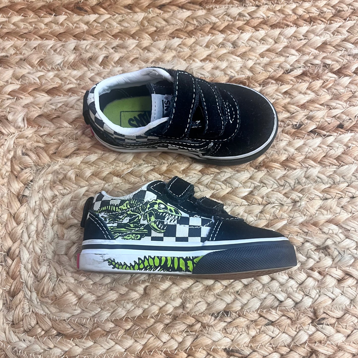 B&W Checkerboard Dinosaur V Skate Sneakers
