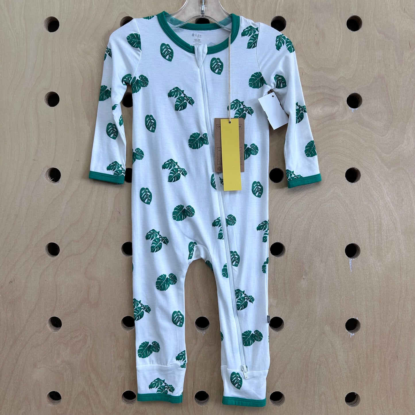 Monstera Leaf Bamboo Zippy NEW!