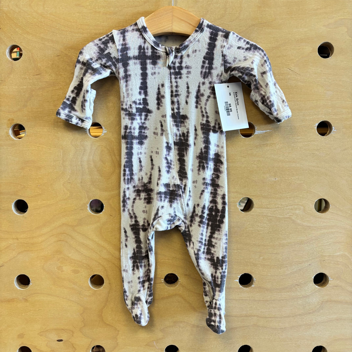 Cream/Purple Dotted Modal Footies
