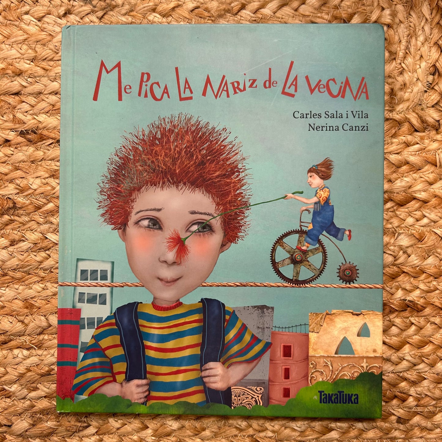 Me Pica La Nariz de La Vecina