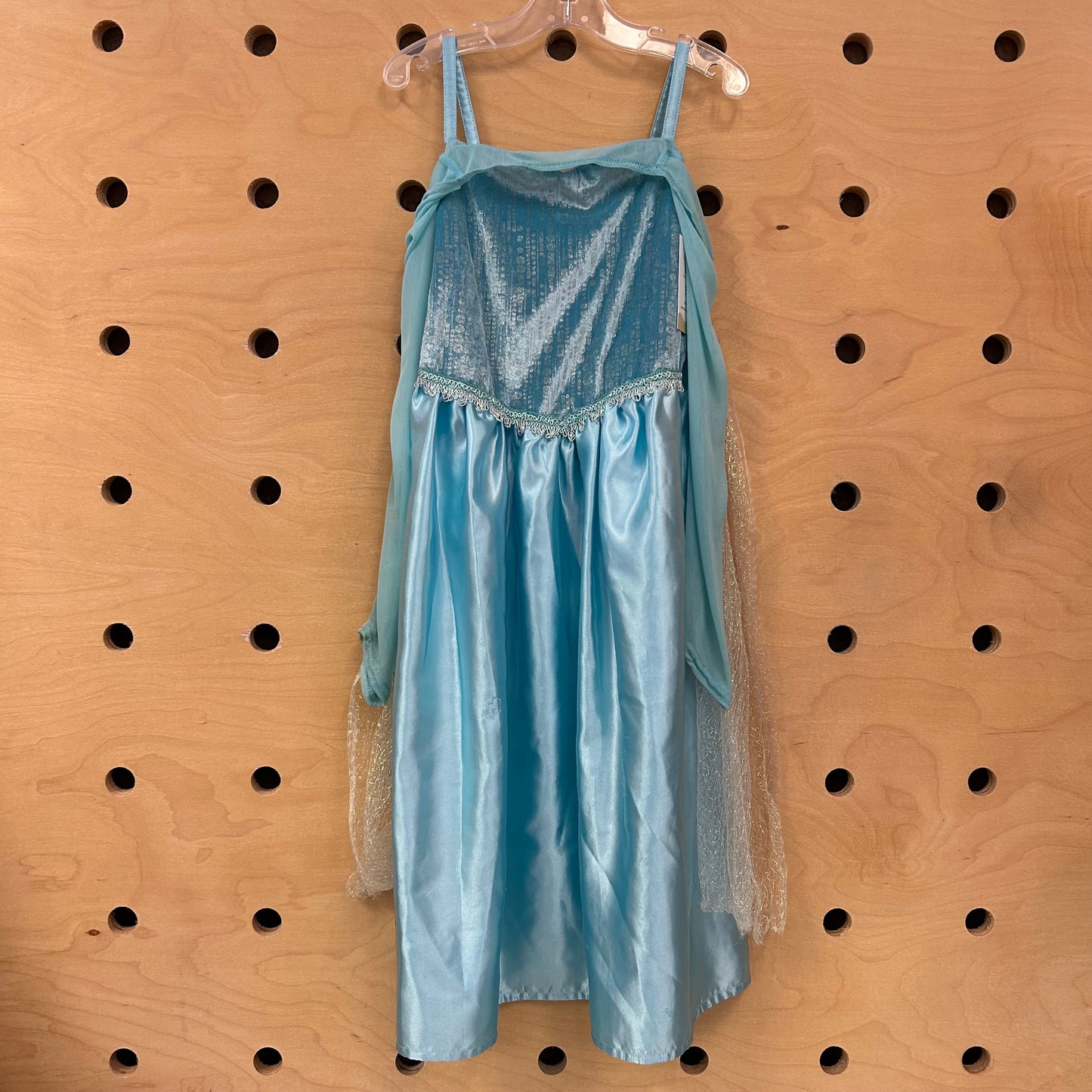 Elsa Dress Up