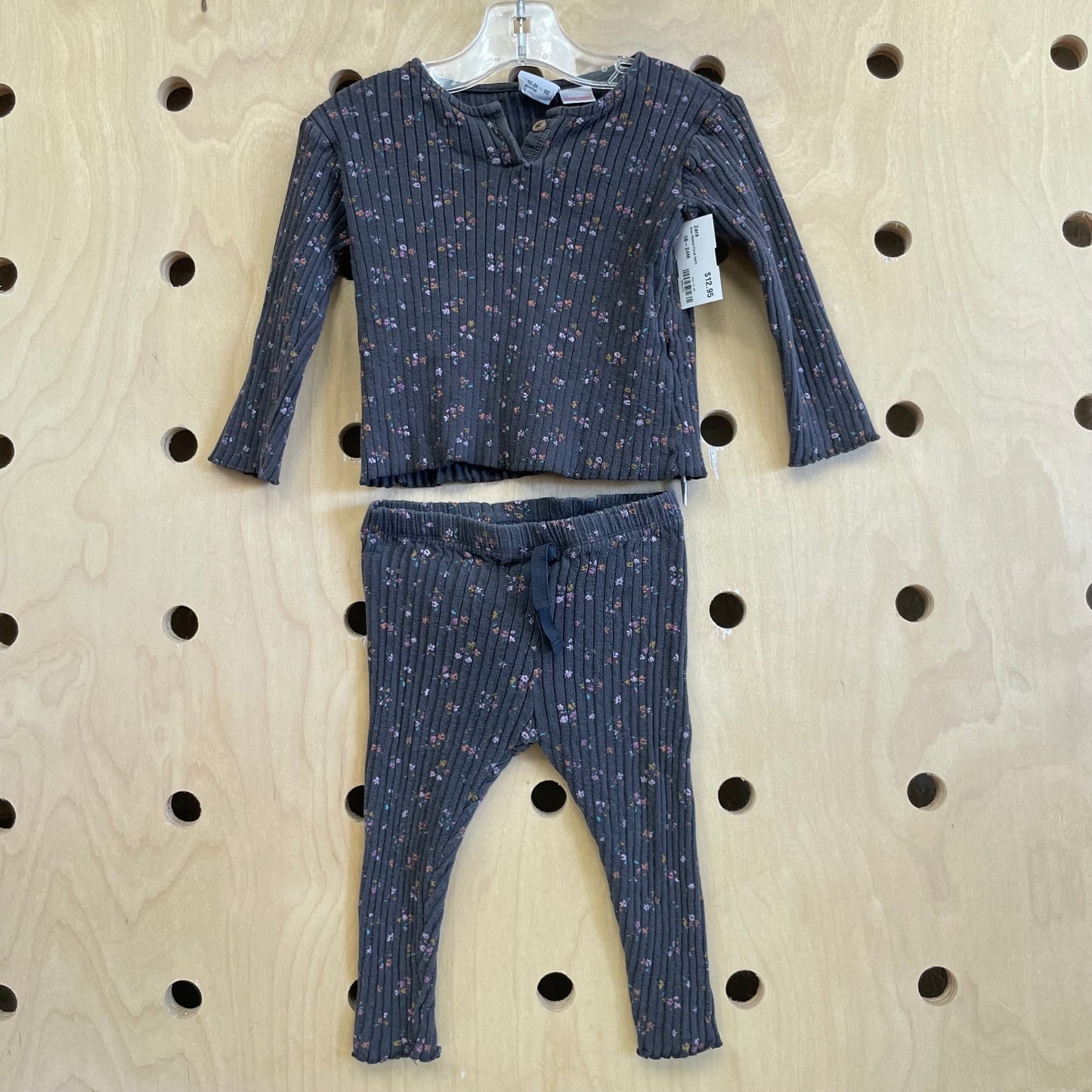 Grey Ribbed Floral Outfit