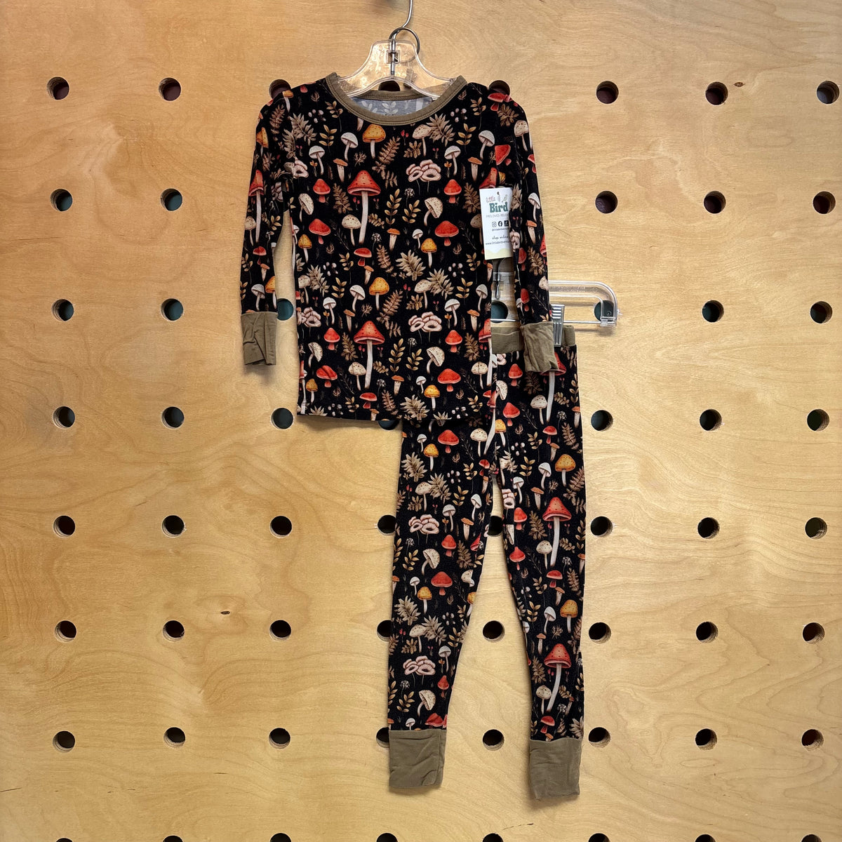 Black Musshrooms Bamboo Pajamas