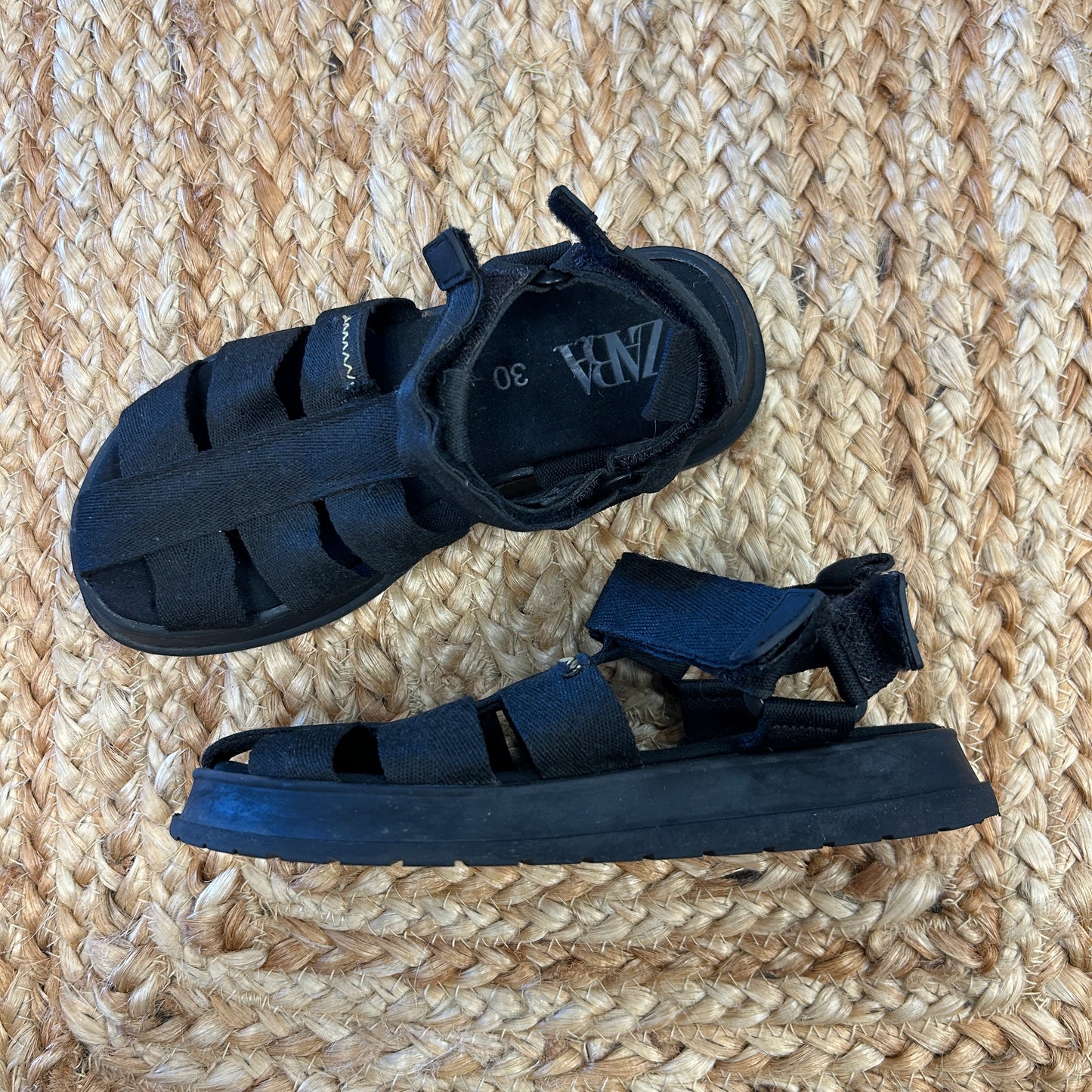 Black Fisherman Sandals