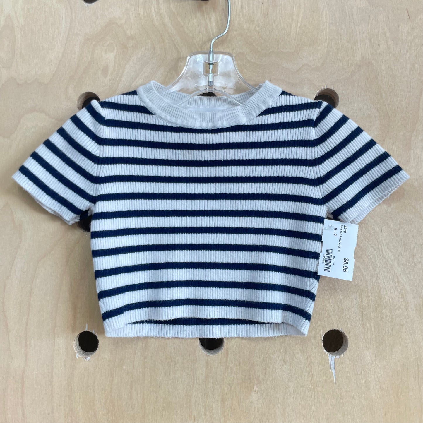 B+W Knit Ribbed Crop Top
