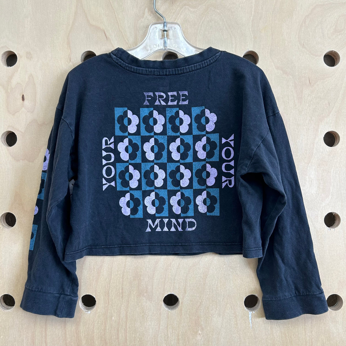 Black Free Mind LS Crop Tee