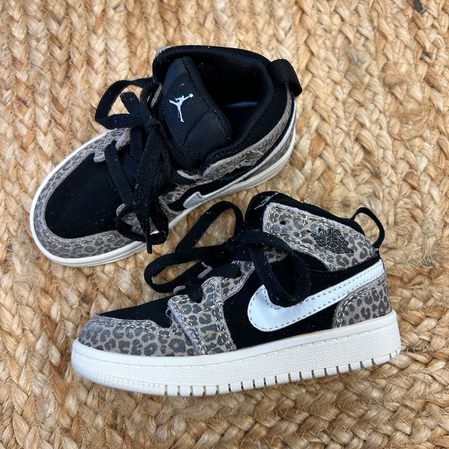 Leopard Jordan 1 Mid Sneakers