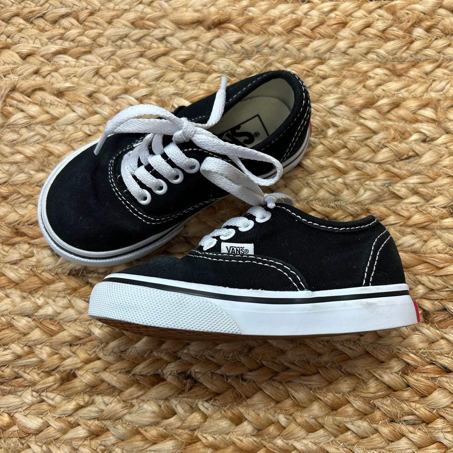 Black Lace Tie Sneakers