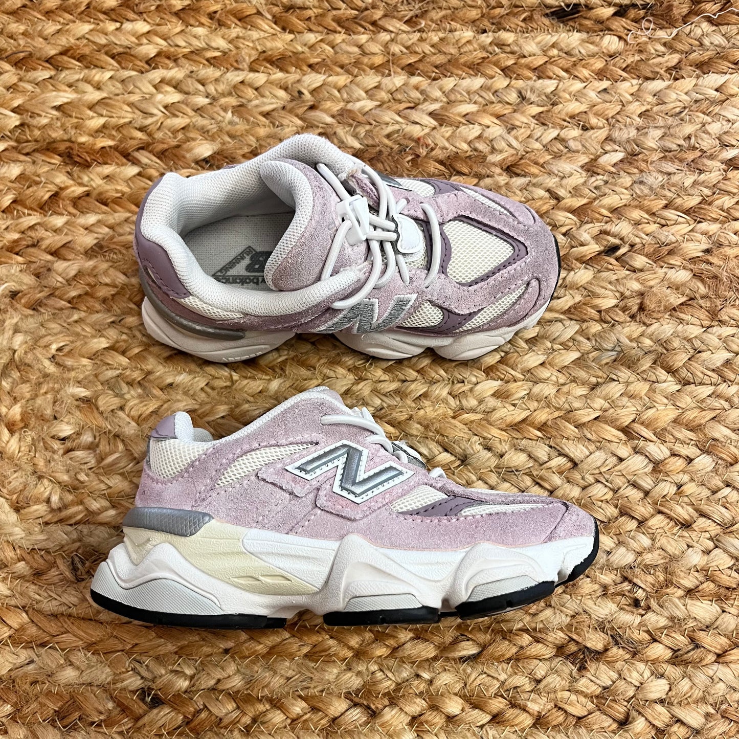 Dusty Rose 9060 Bungee Sneakers