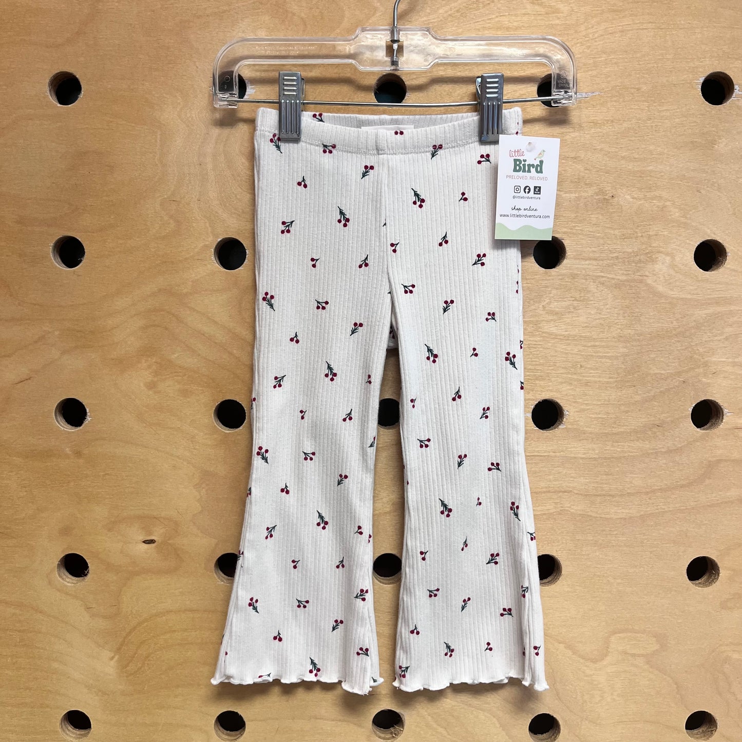 White Ribbed Cherries Leggings