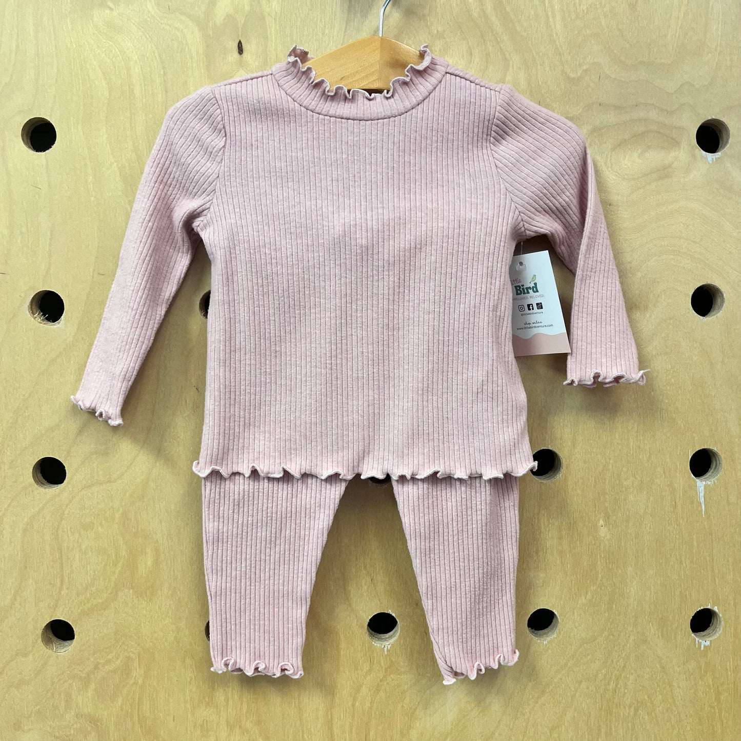 Pink Ribbed Outfit
