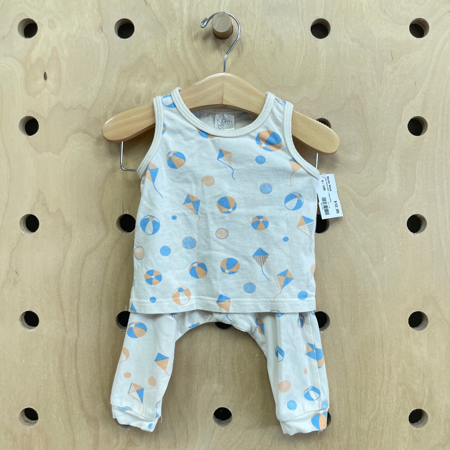 Cream Beach Balls + Kites Outfit