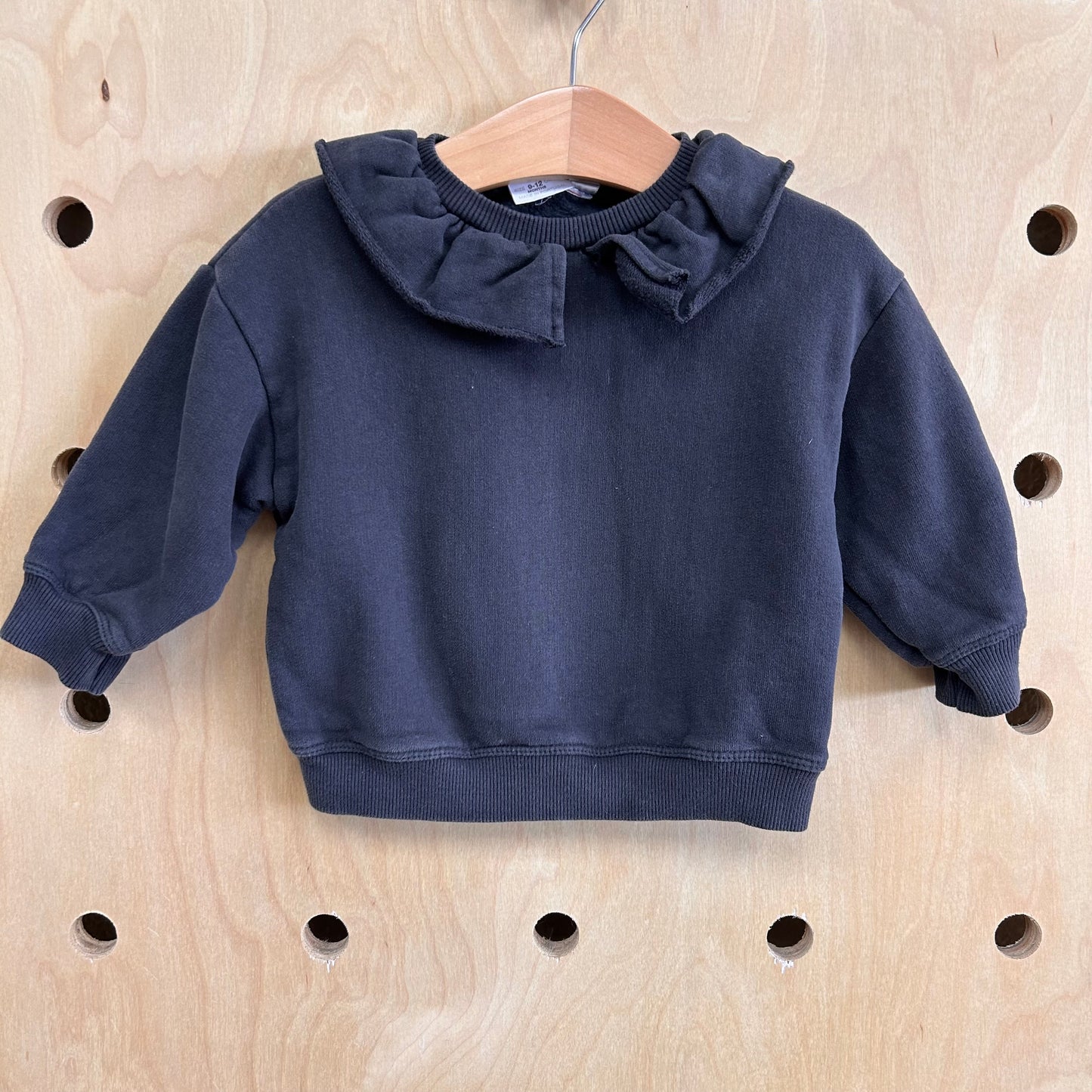 Black Ruffle Collar Sweatshirt