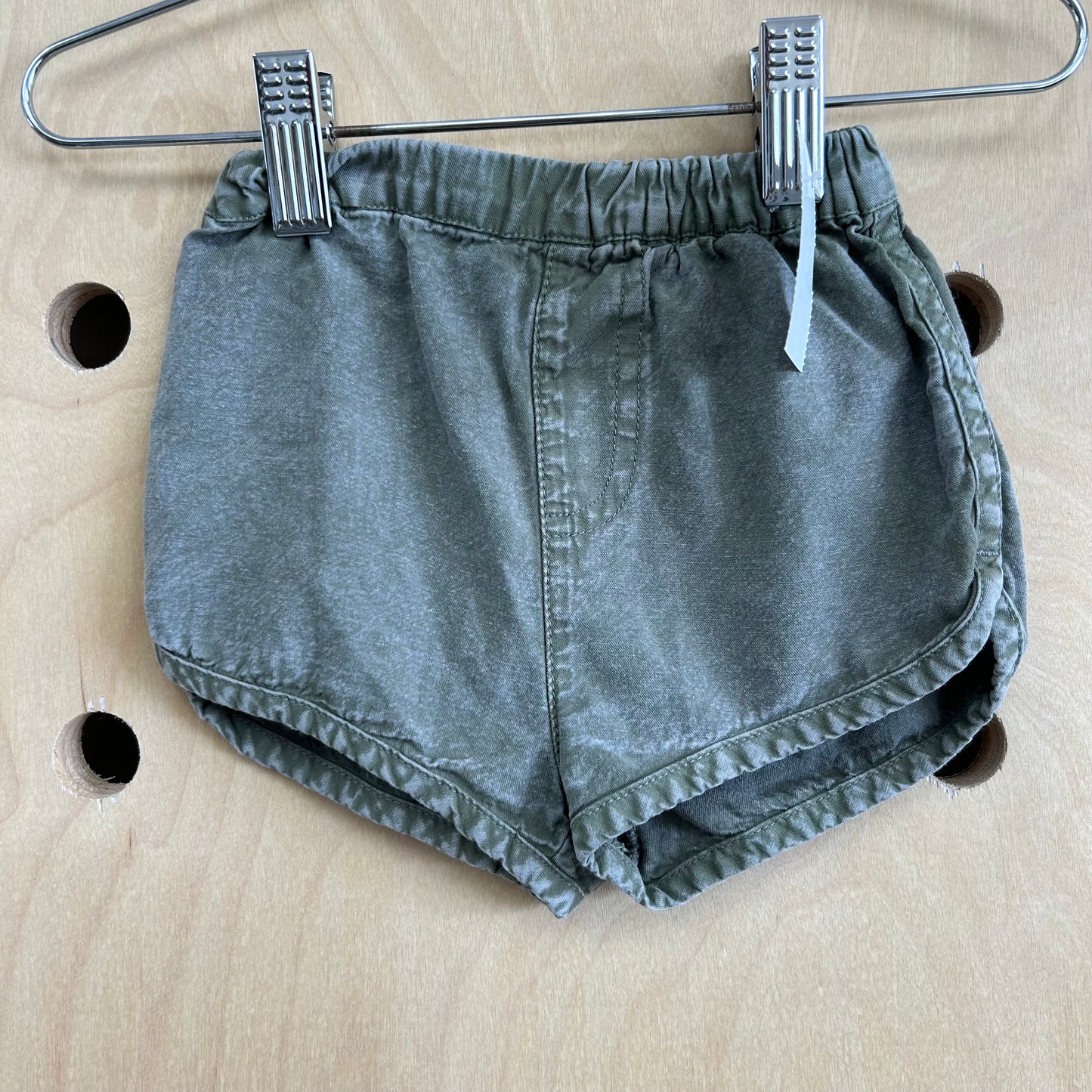 Green Dolphin Hem Shorts