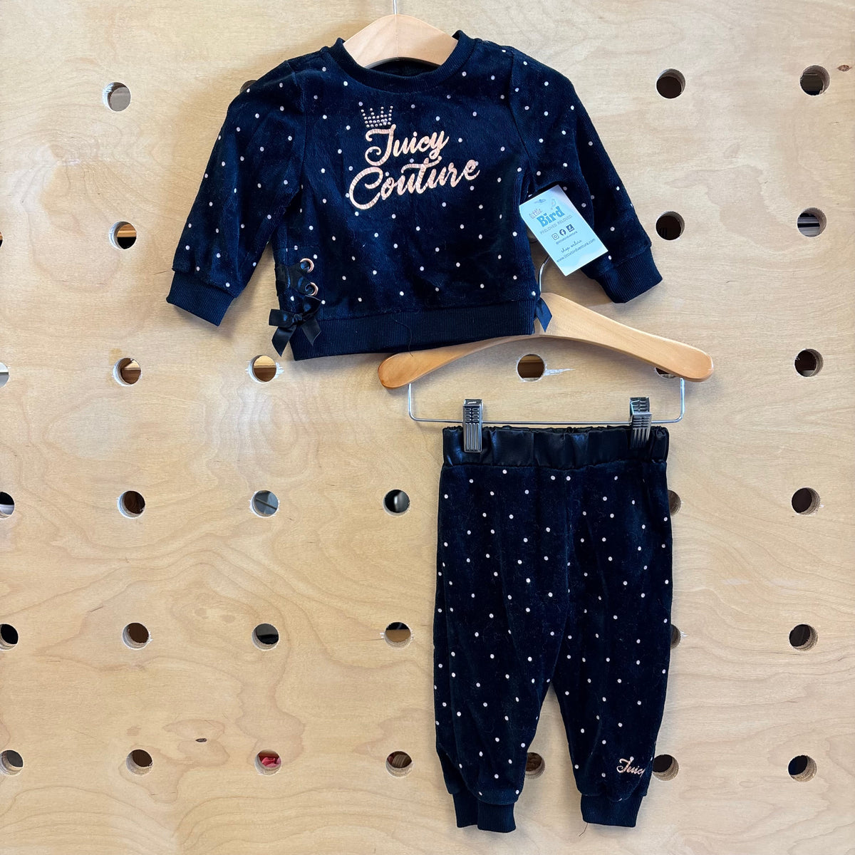 Black/Gold Velour Logo Outfit