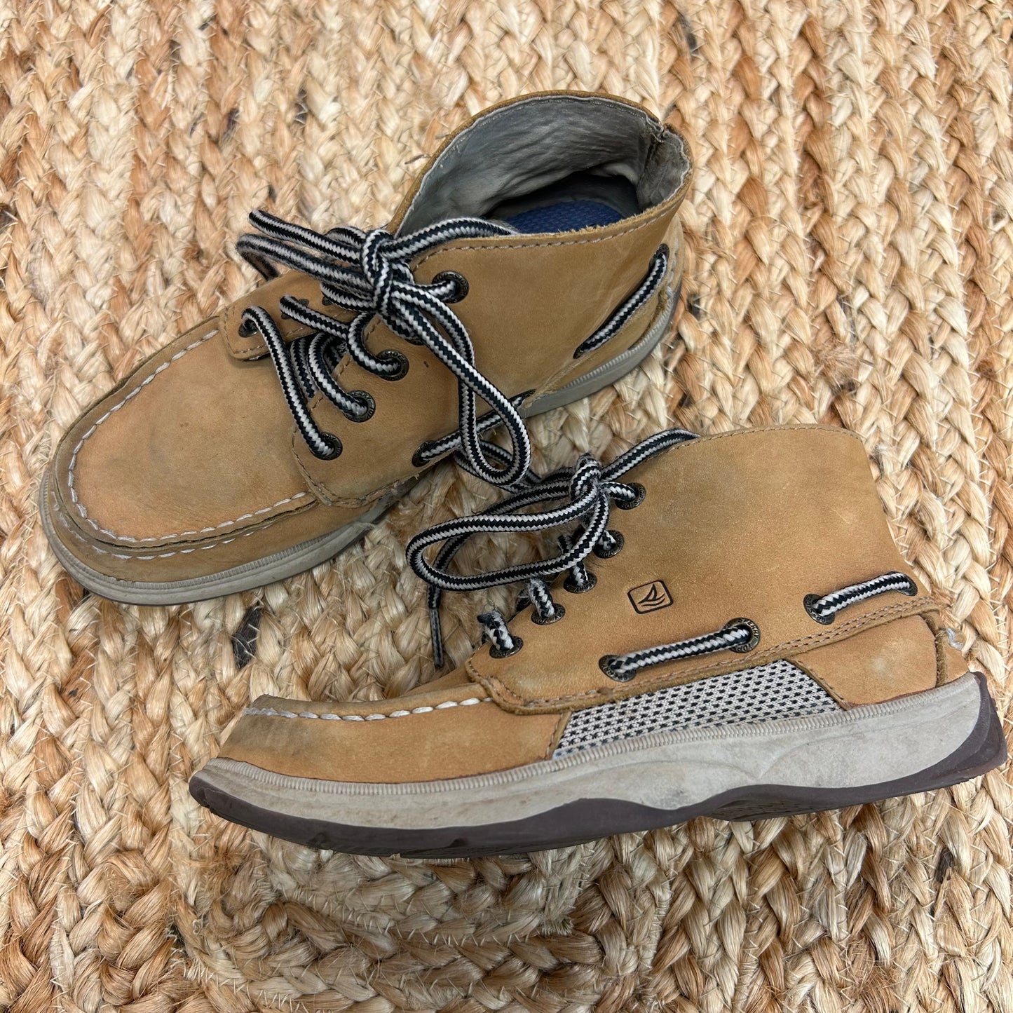 Interpid Top Sider Hi Tops