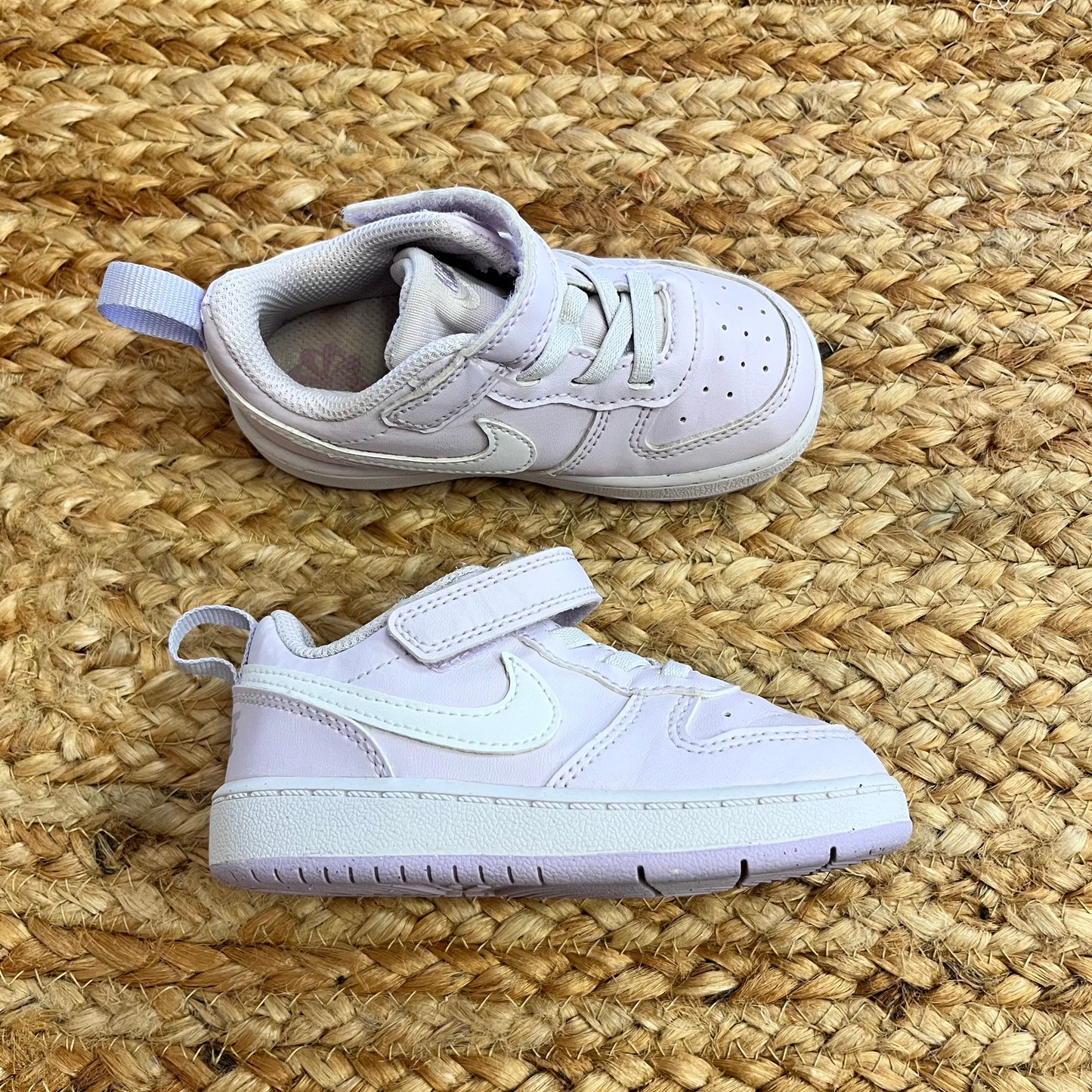 Lilac Court Borough Low Sneakers