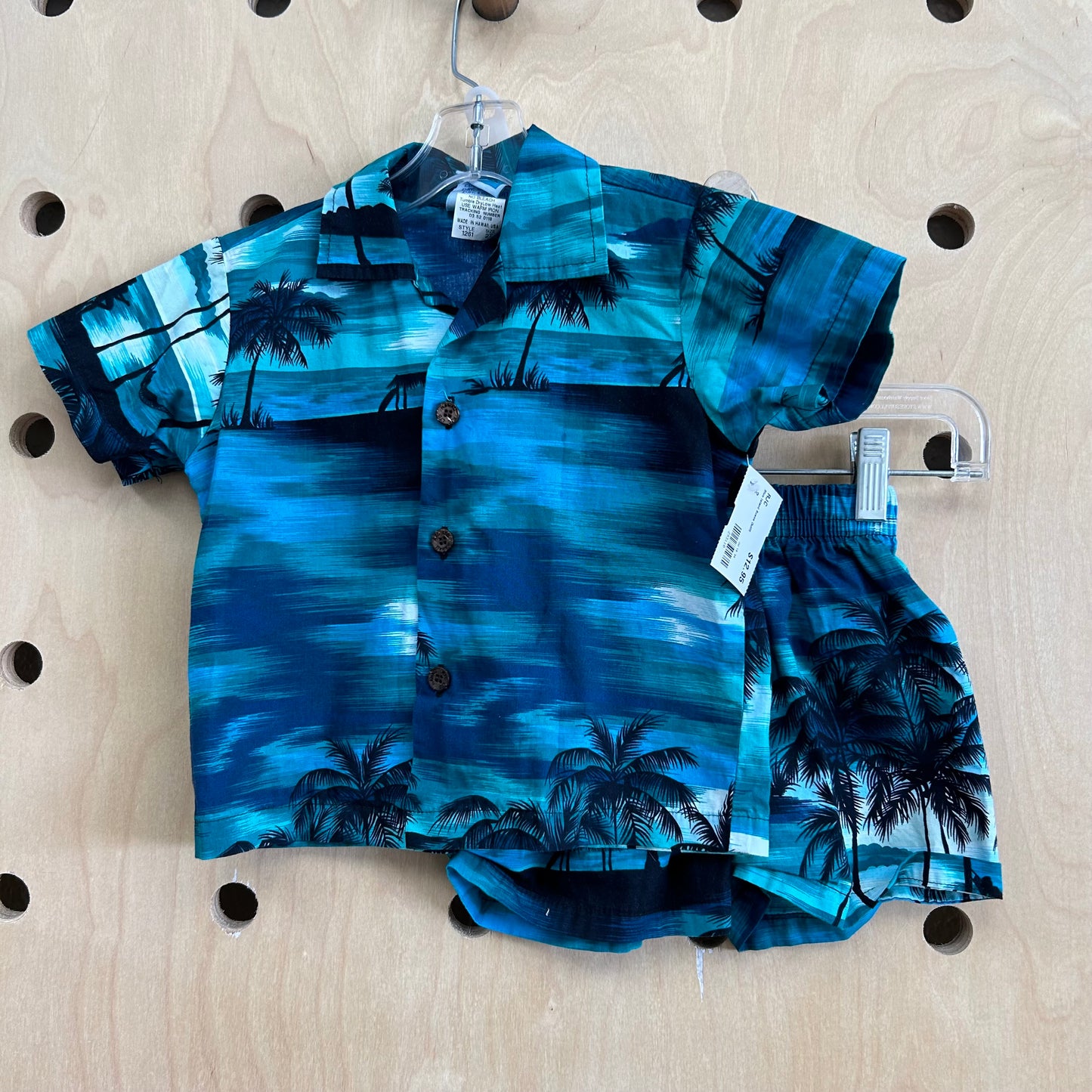 Blue Island Scene Outfit