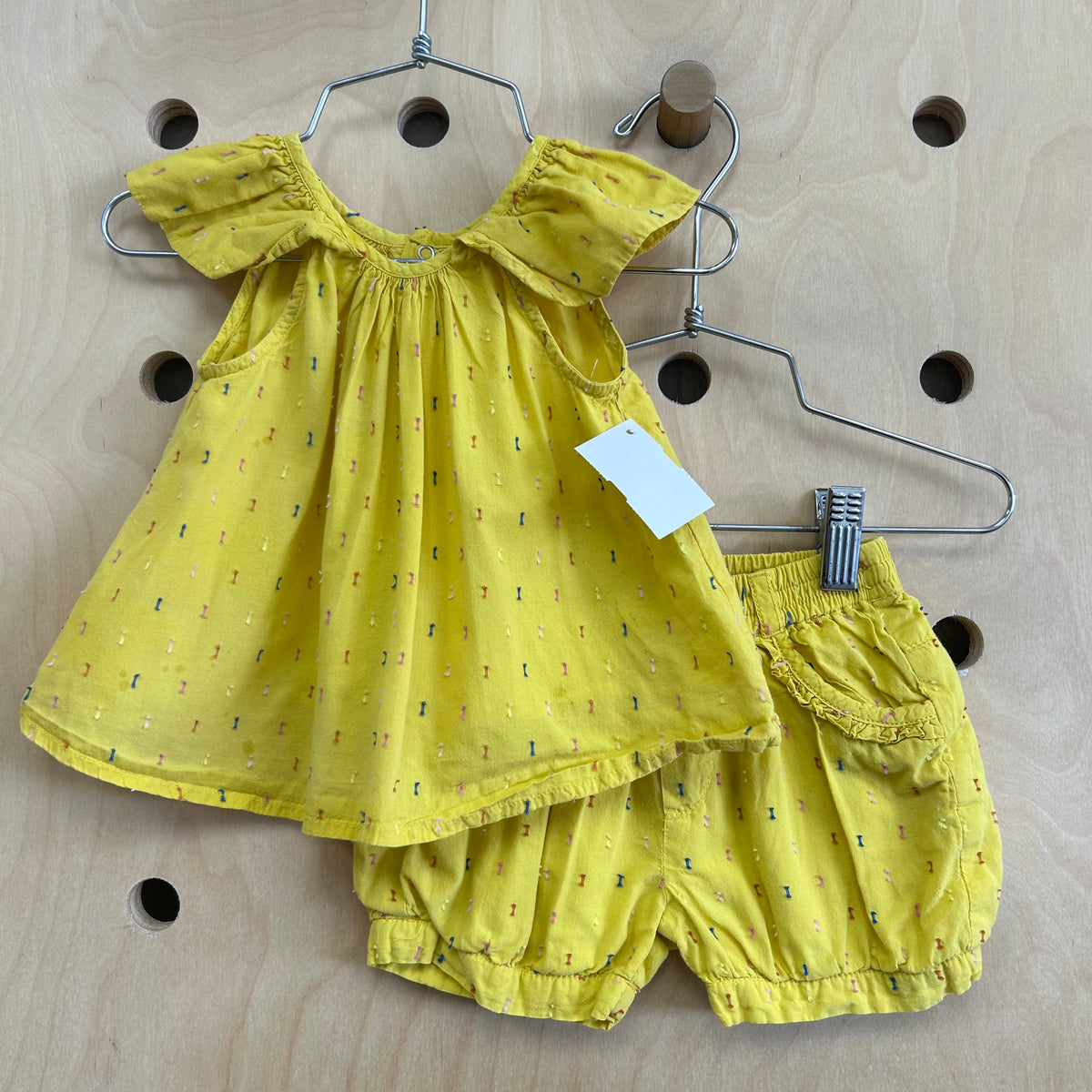 Yellow+Colorful Embroidery Outfit
