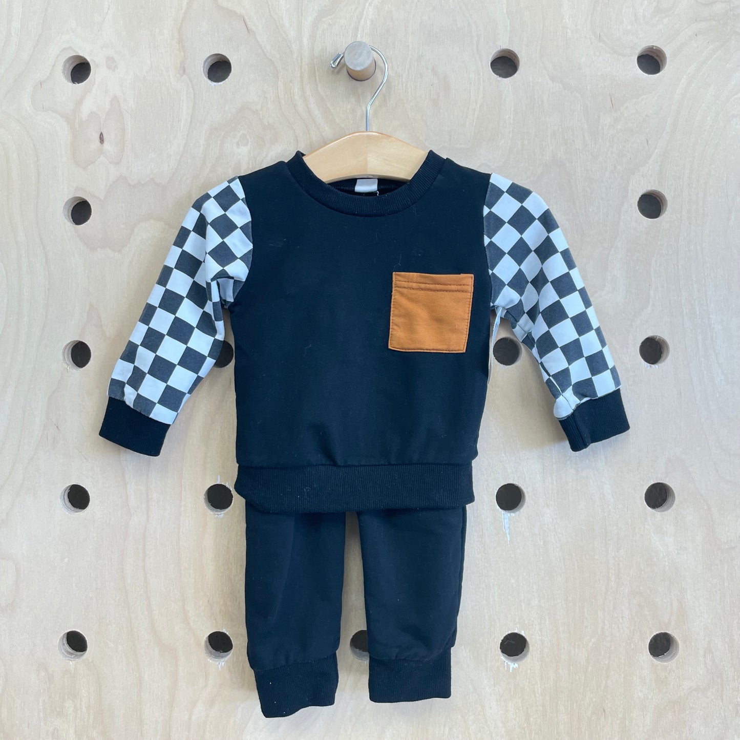 Black Checkered Sleeves Outfit