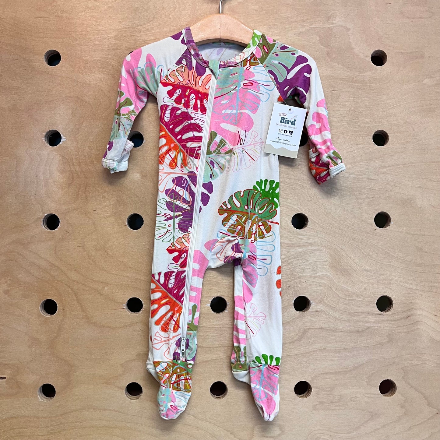 Tan/Colorful Leaves Bamboo Footies