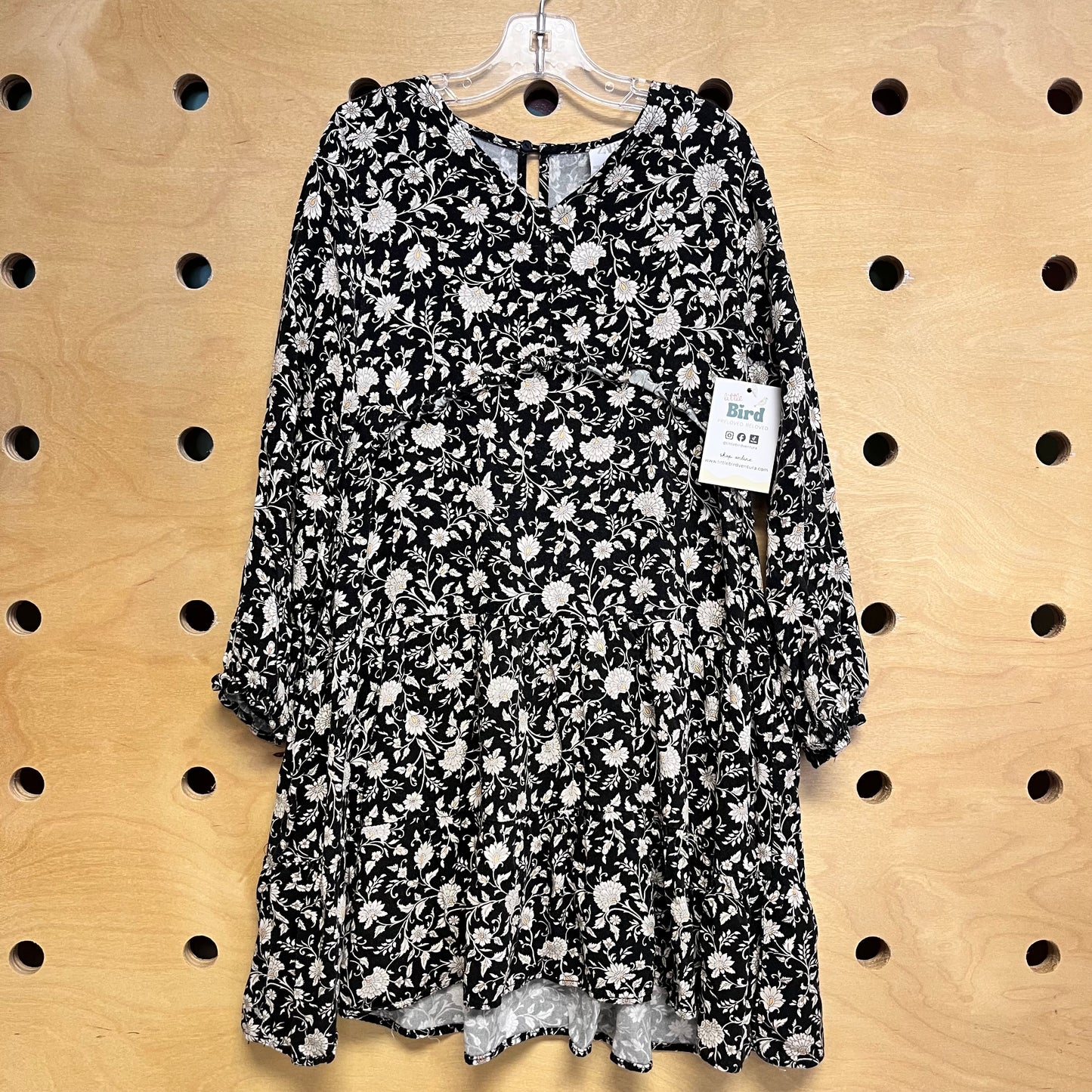 Black/Cream Floral Outfit