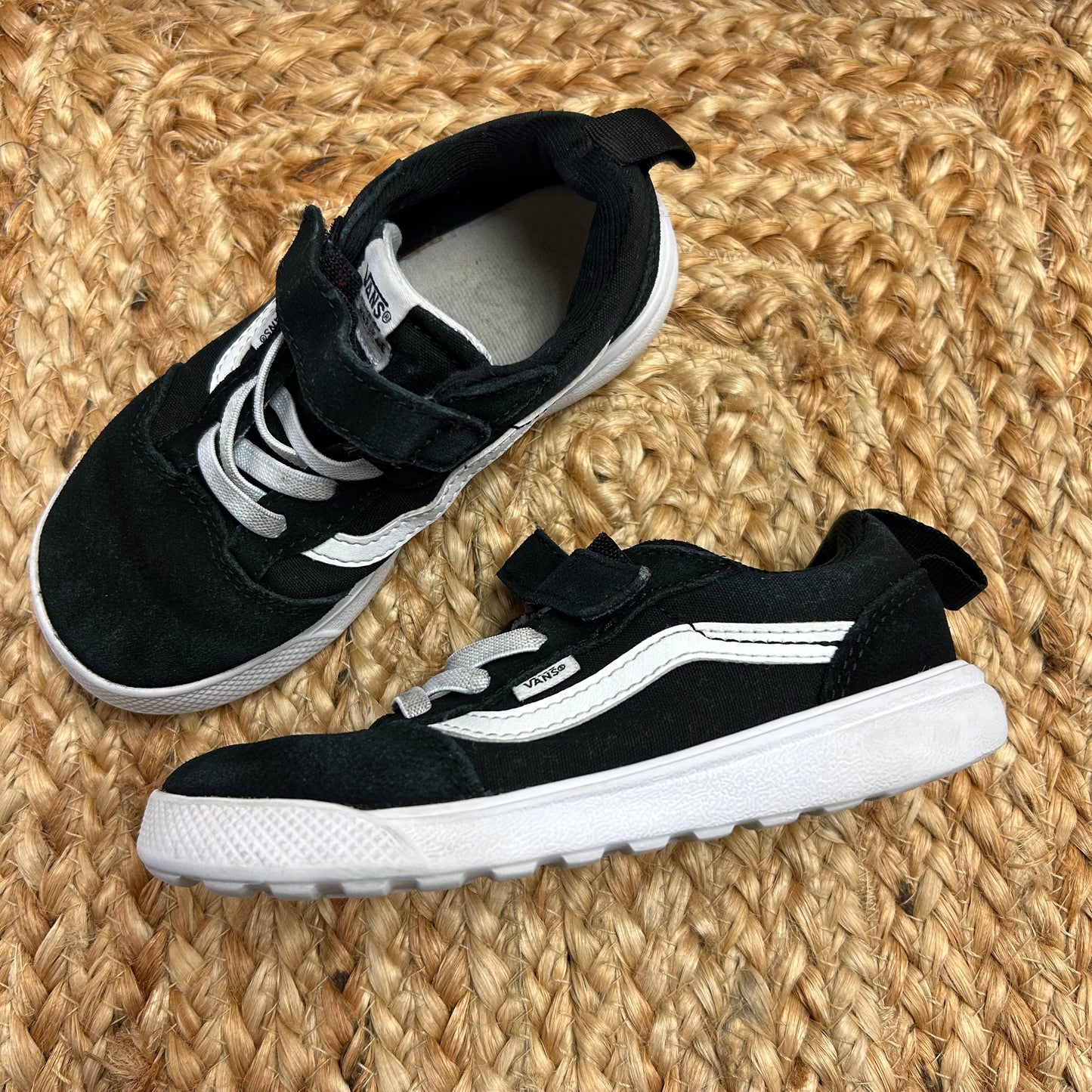 Black Ultrarange Sneakers