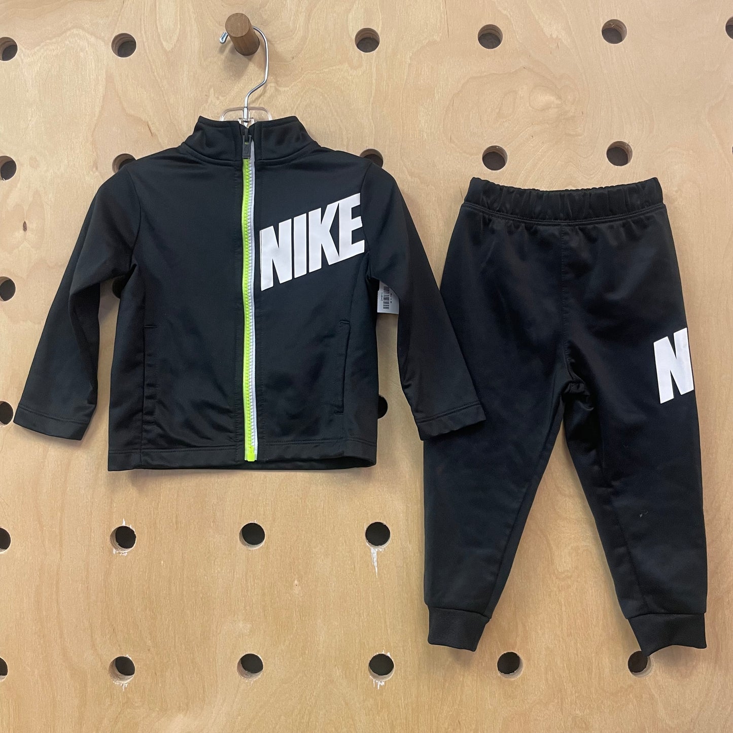 B+W Track Suit